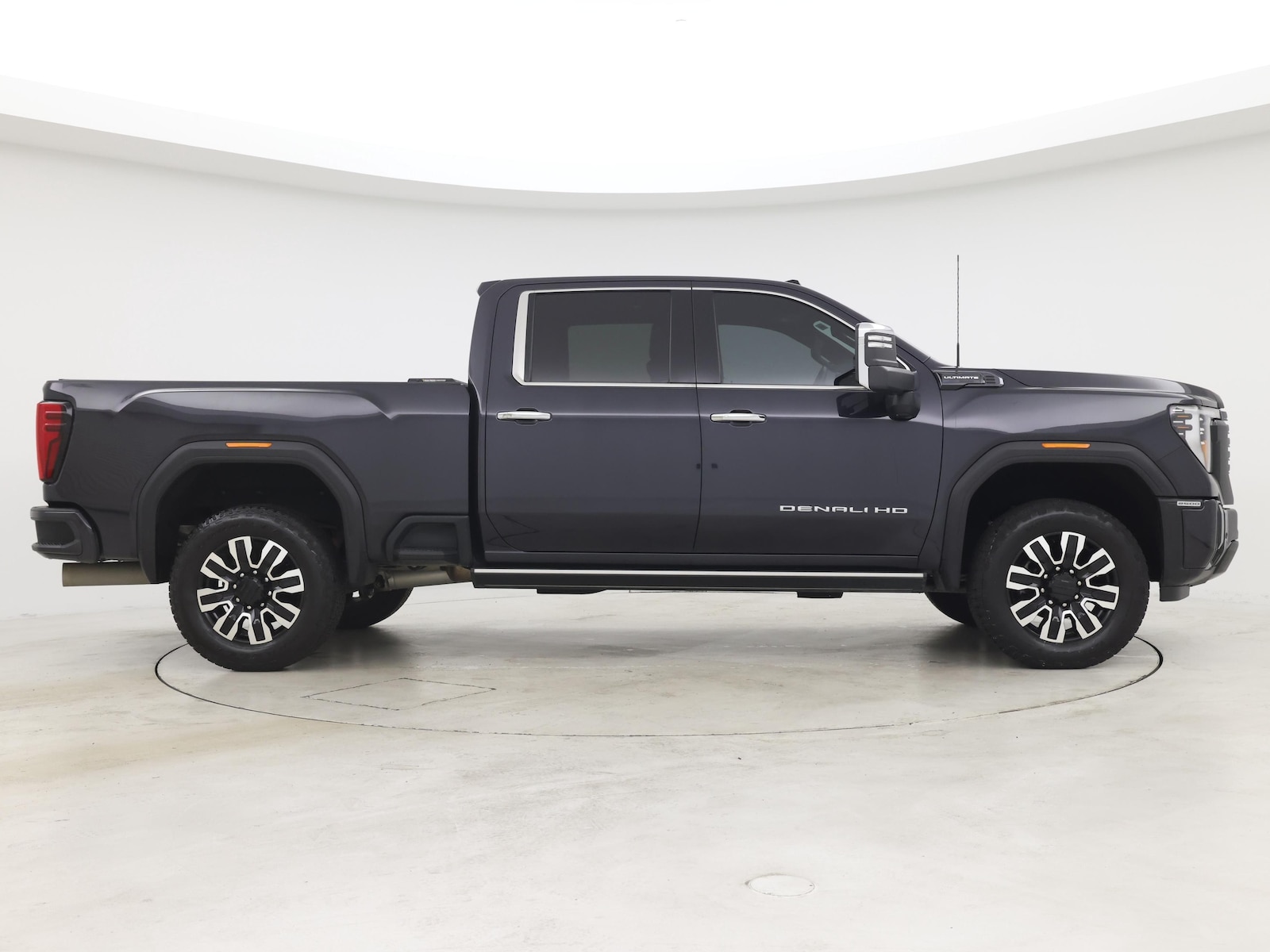 2025 GMC Sierra 2500HD Denali Ultimate - Photo 8