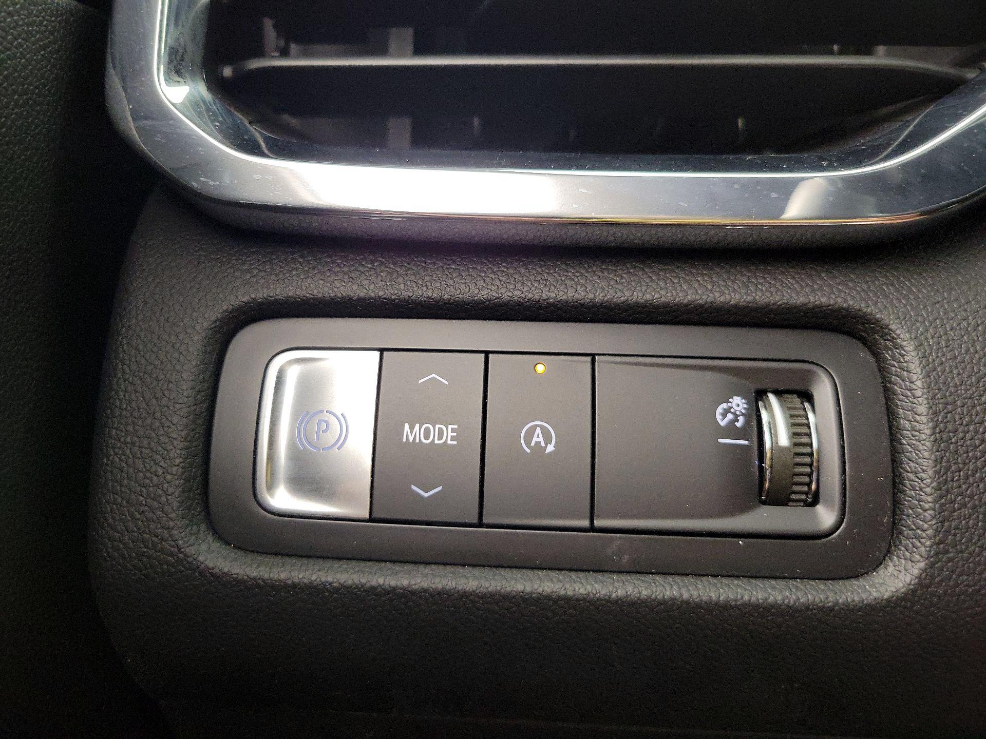 Thumbnail: 2024 GMC Acadia - 11