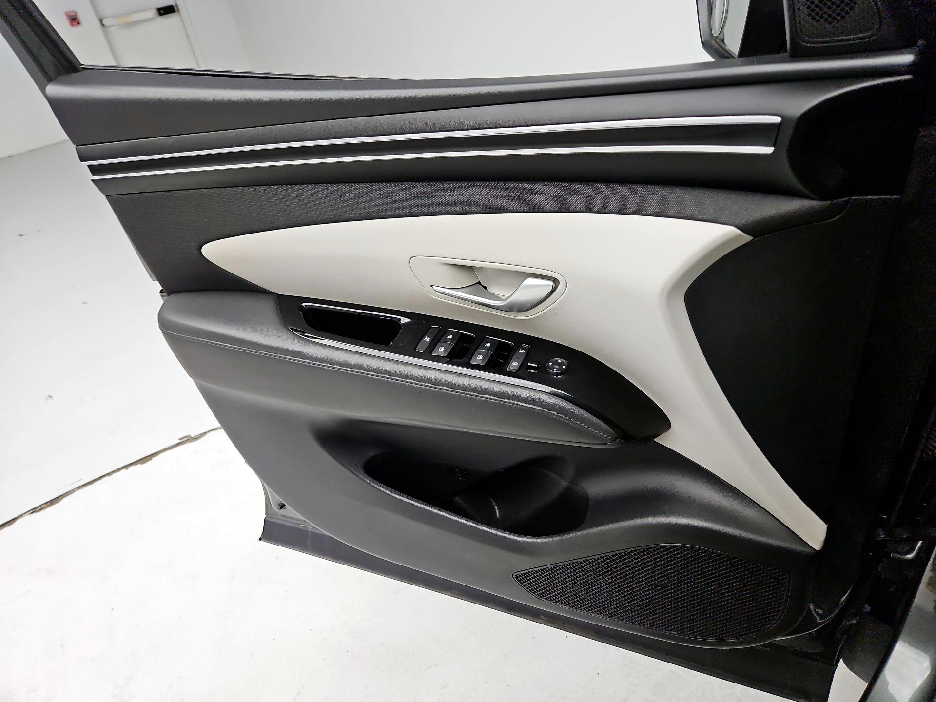 Thumbnail: 2022 Hyundai Tucson - 12