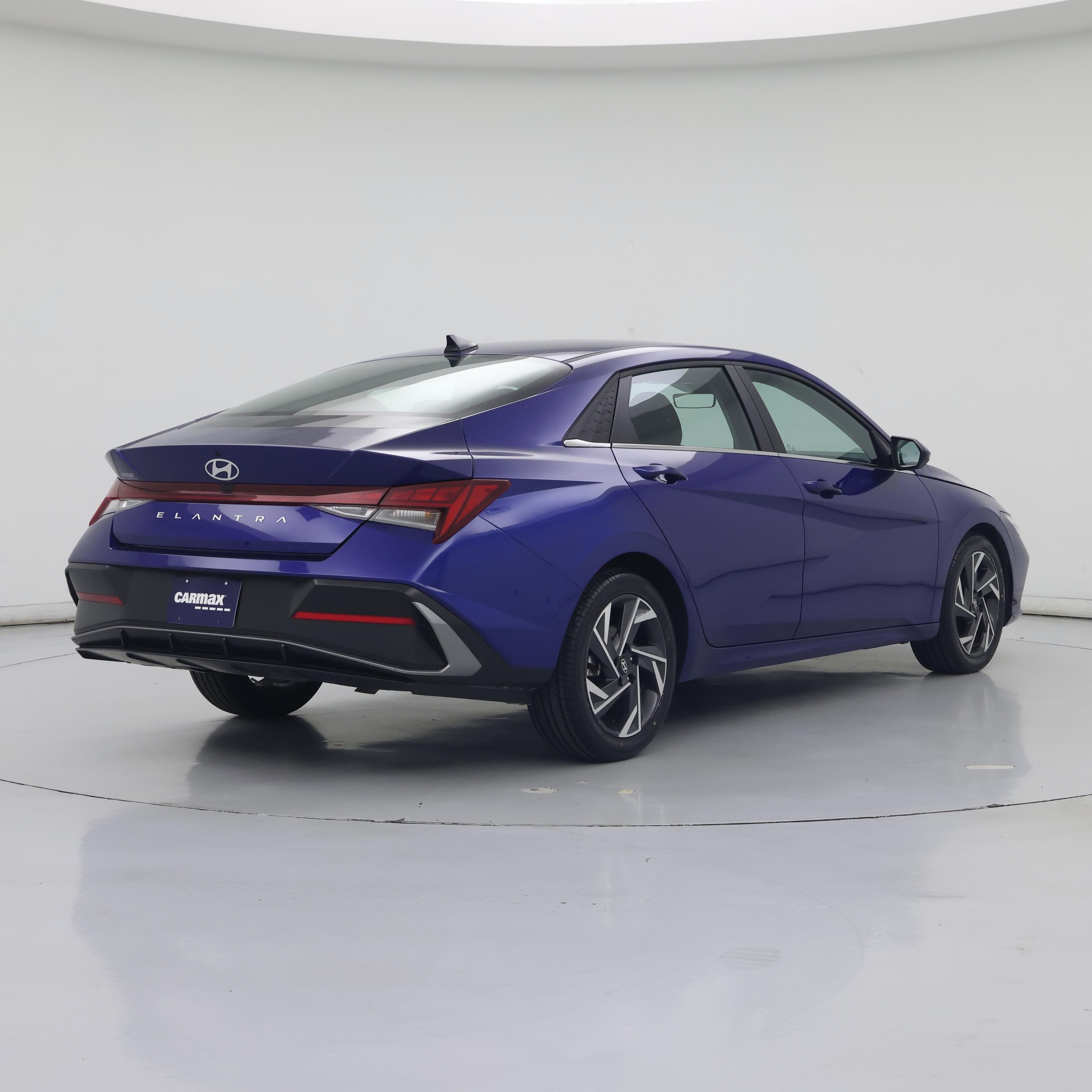 Thumbnail: 2025 Hyundai Elantra - 8