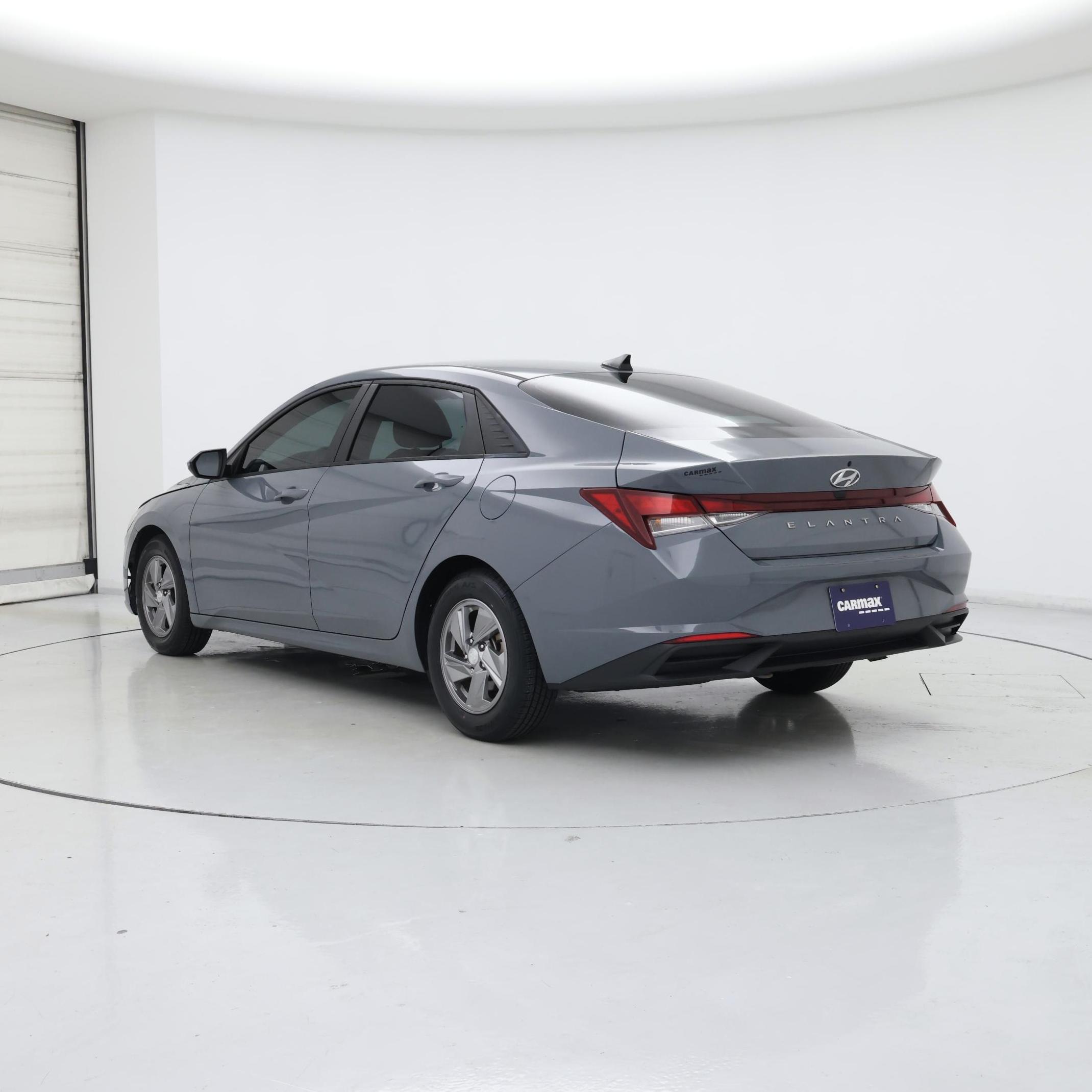 Thumbnail: 2022 Hyundai Elantra - 2