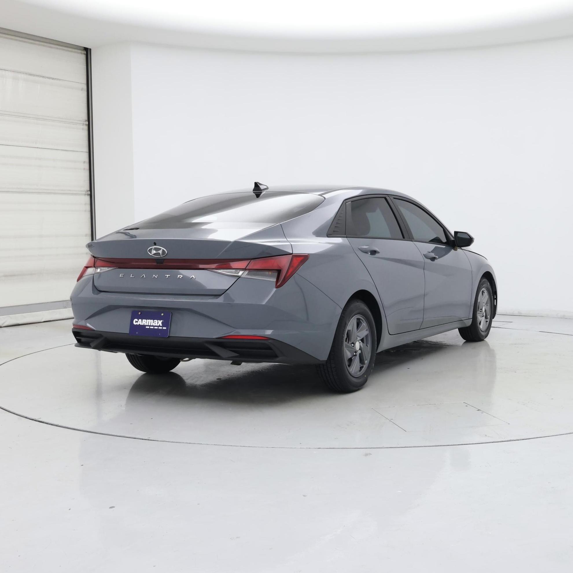 Thumbnail: 2022 Hyundai Elantra - 8