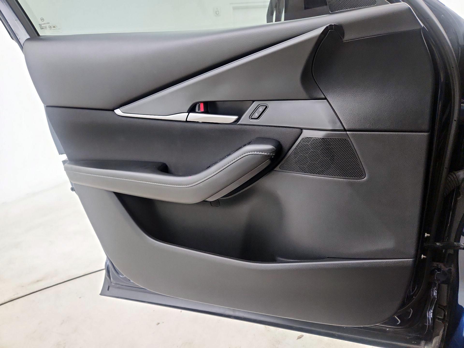 Thumbnail: 2023 Mazda CX-30 - 10