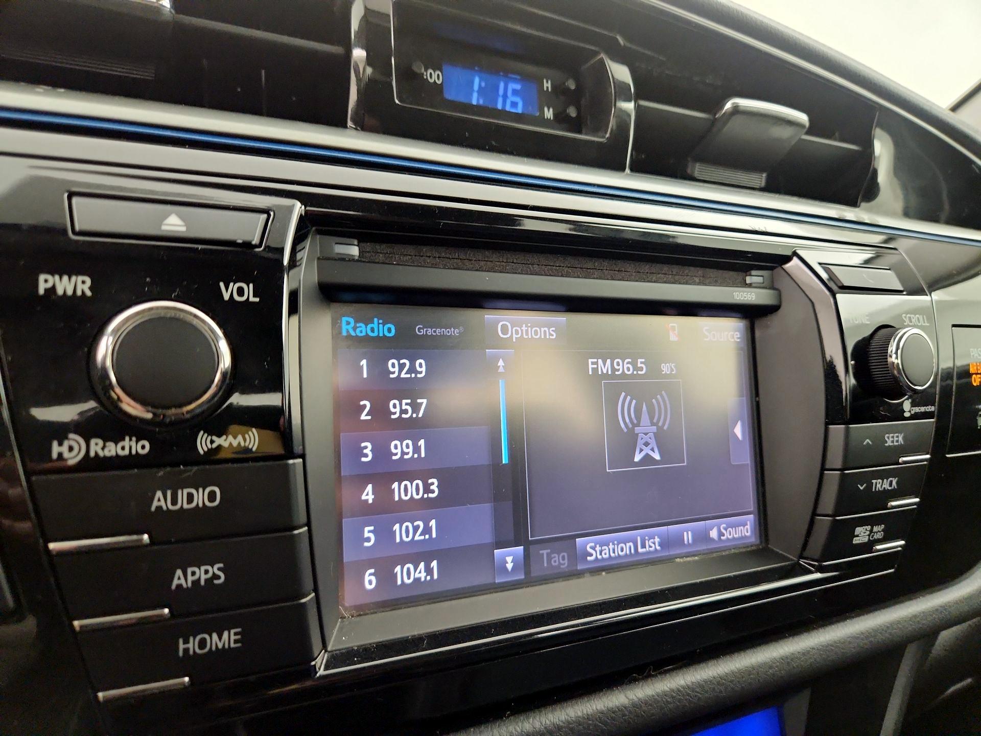 Thumbnail: 2016 Toyota Corolla - 16