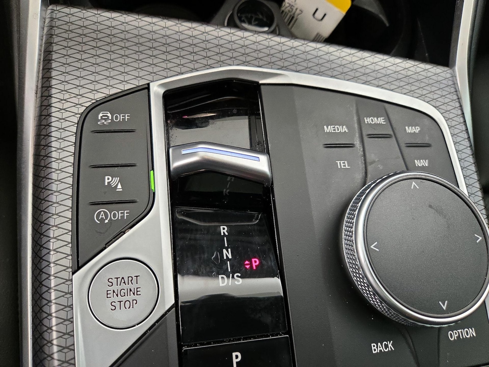 2023 BMW 3 Series 330i - Photo 19