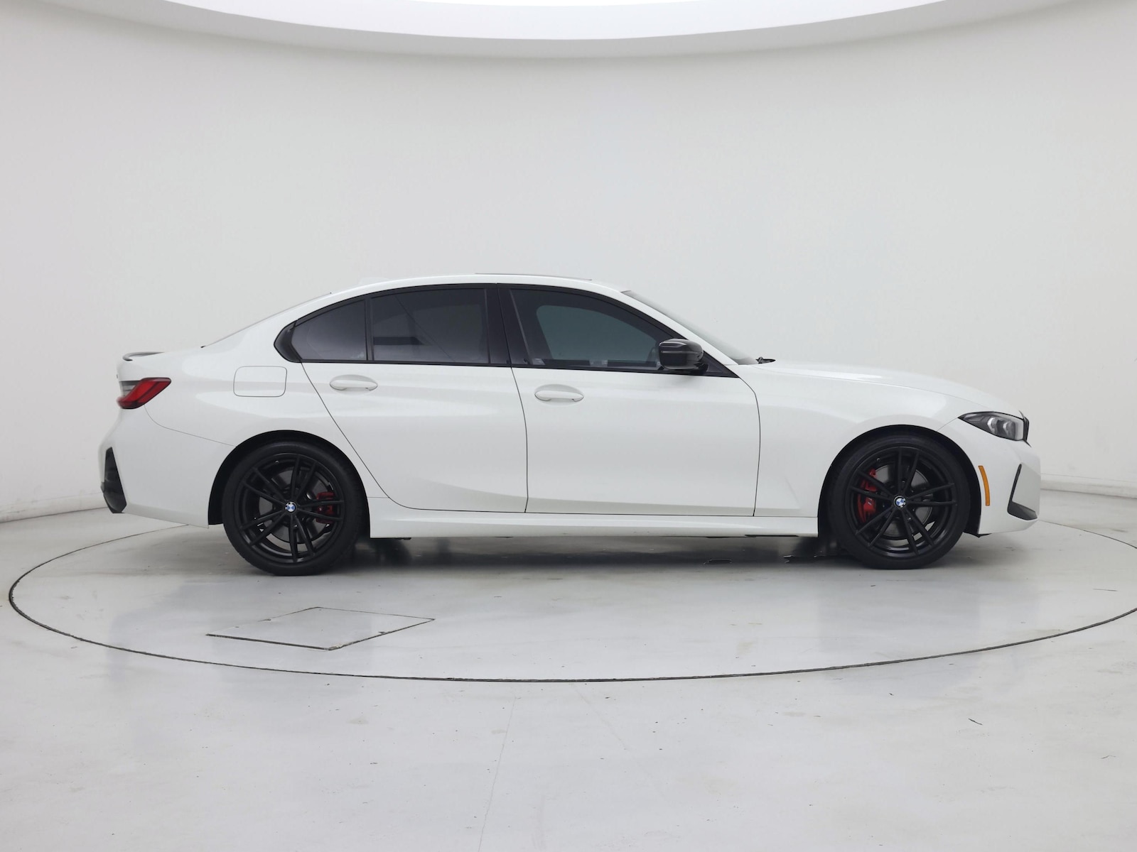 2023 BMW 3 Series 330i - Photo 8