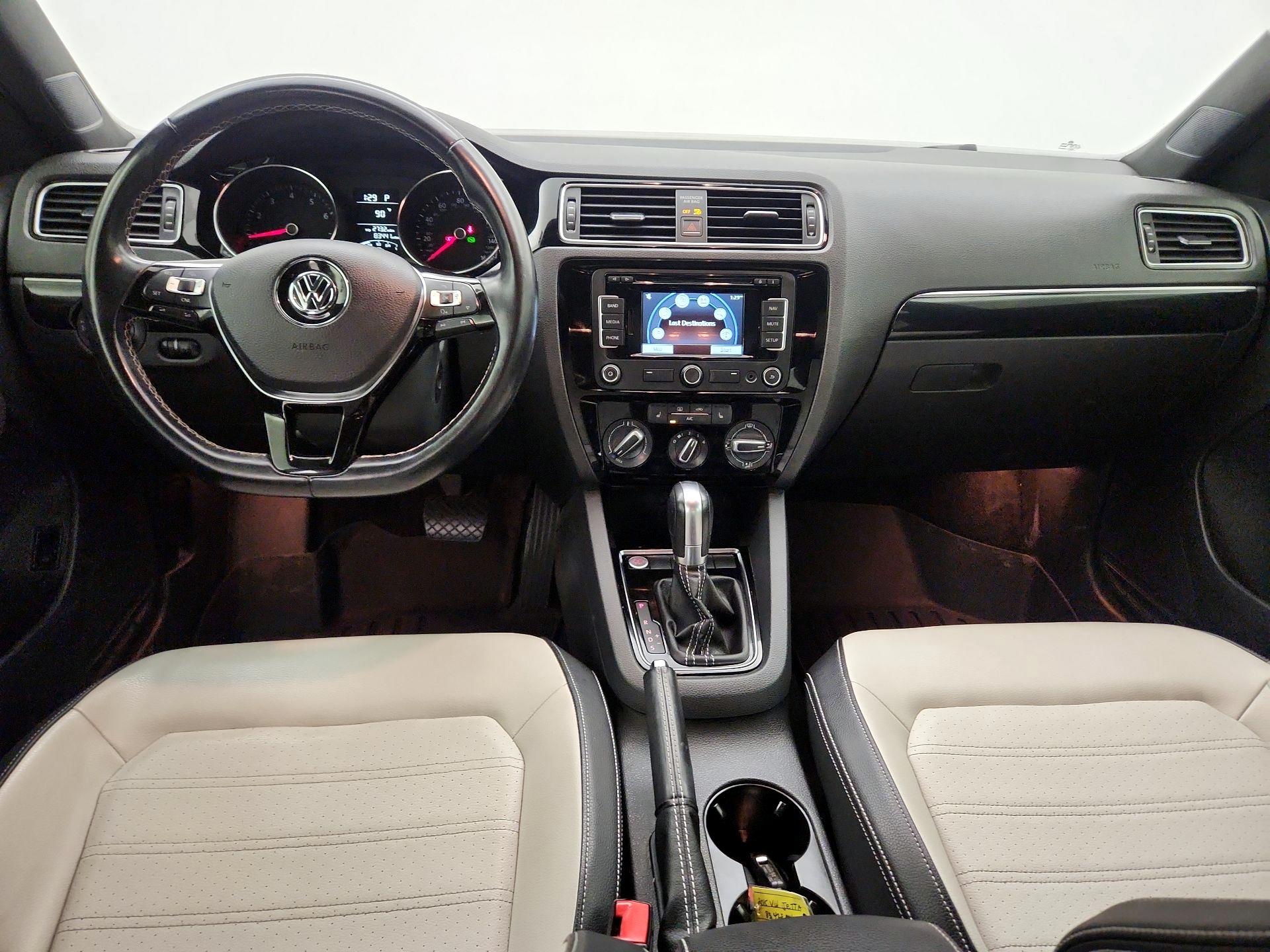 Thumbnail: 2015 Volkswagen Jetta - 9