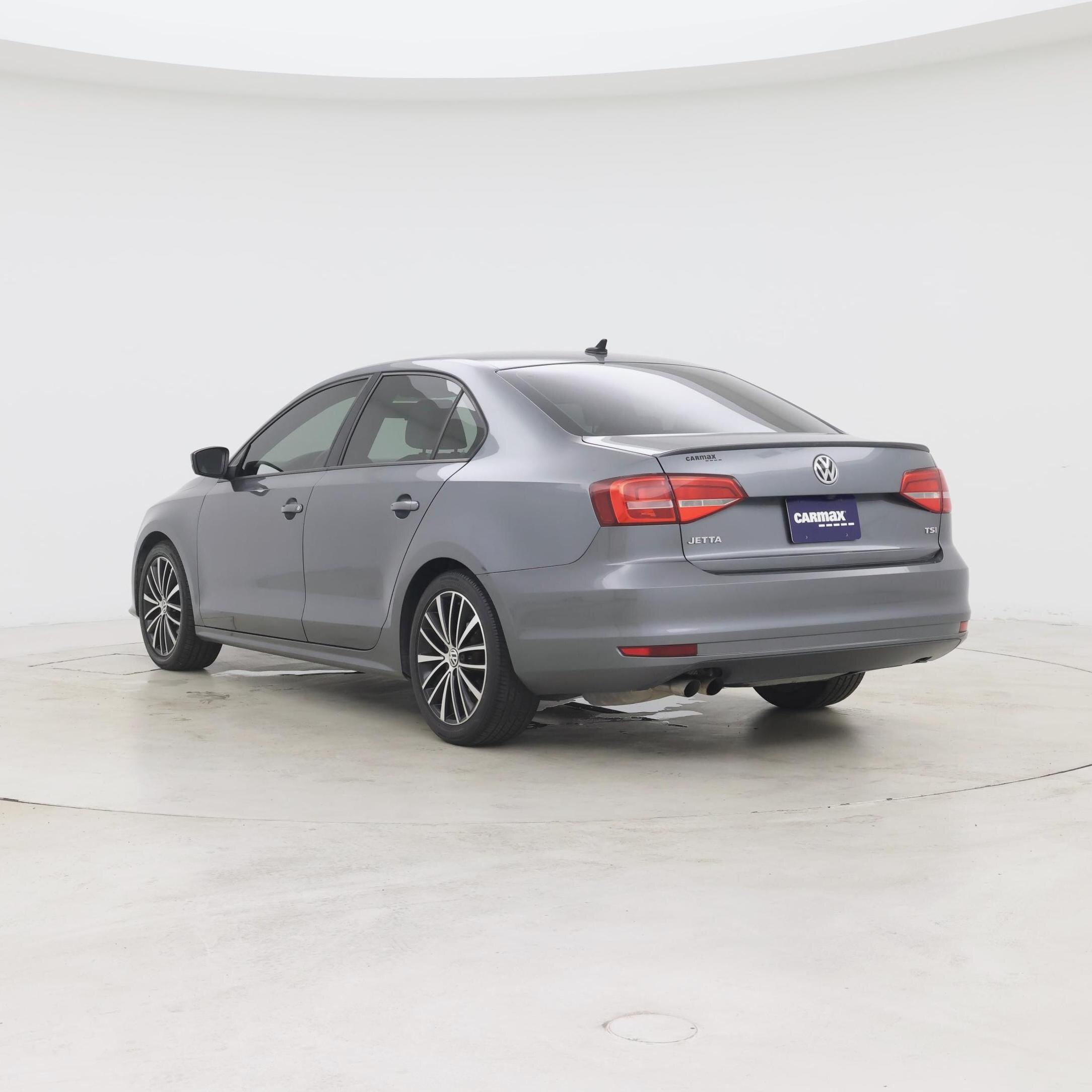 Thumbnail: 2015 Volkswagen Jetta - 2