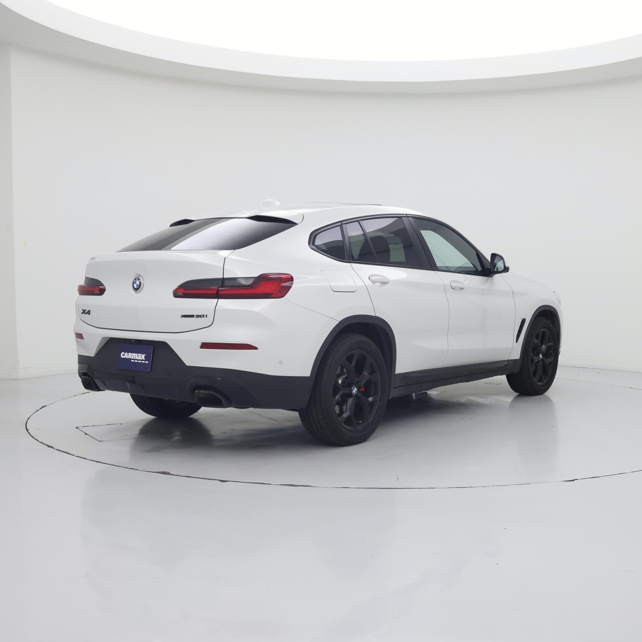 Thumbnail: 2024 BMW X4 - 8