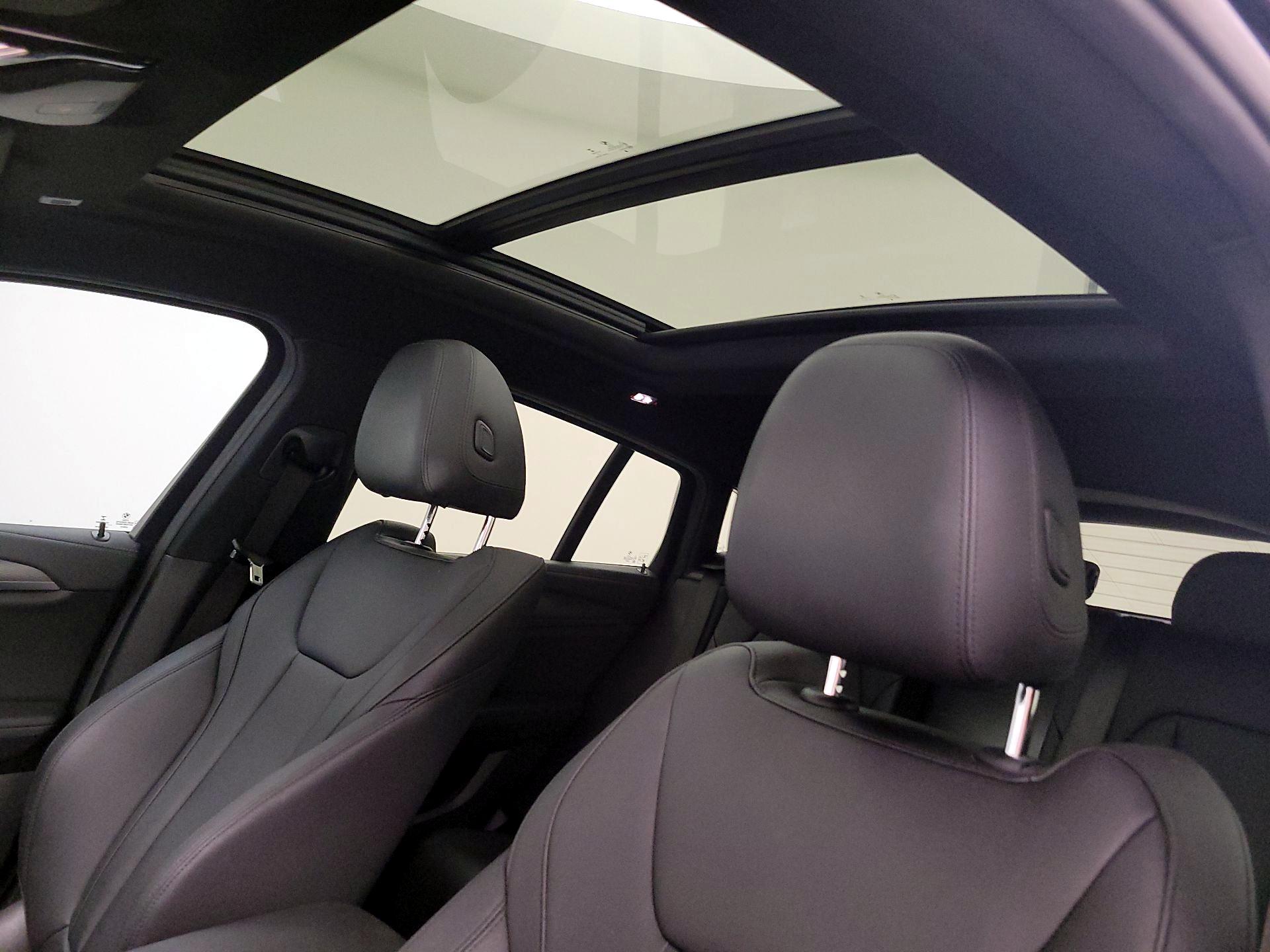 Thumbnail: 2021 BMW X4 - 20
