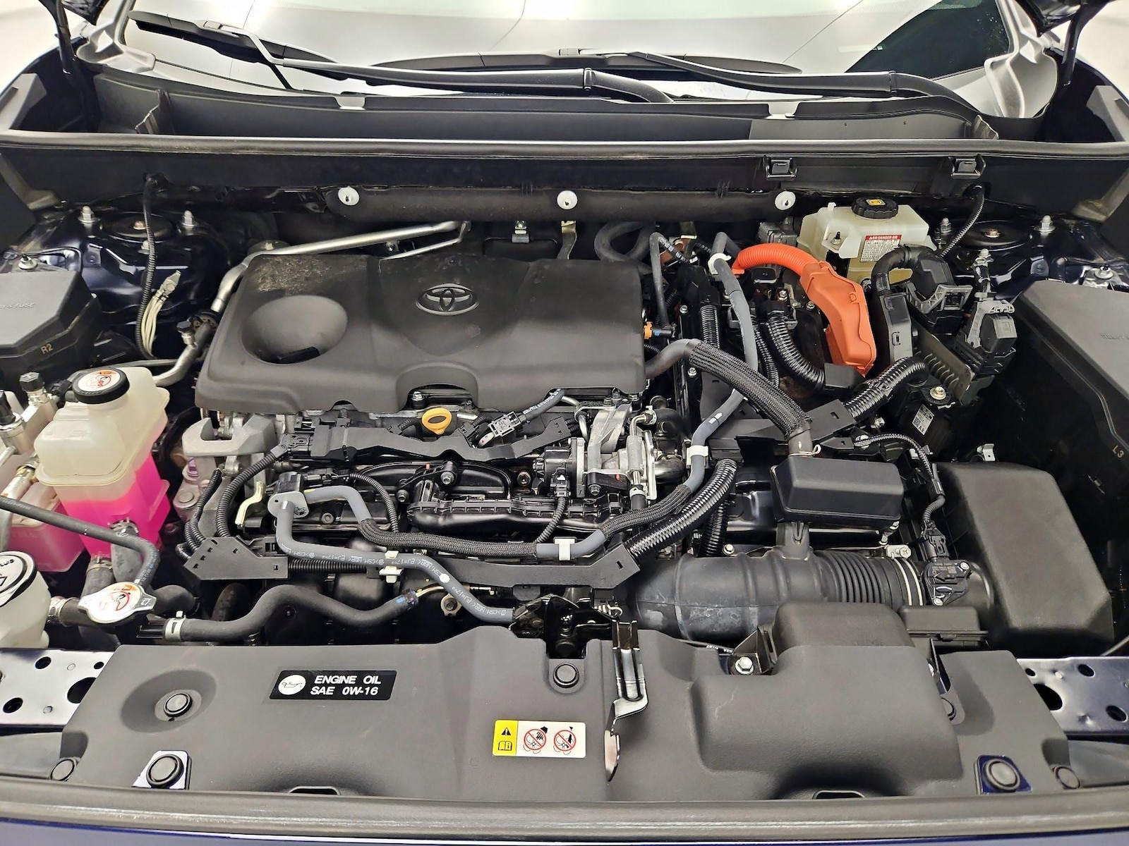 2020 Toyota RAV4 XSE - Photo 24