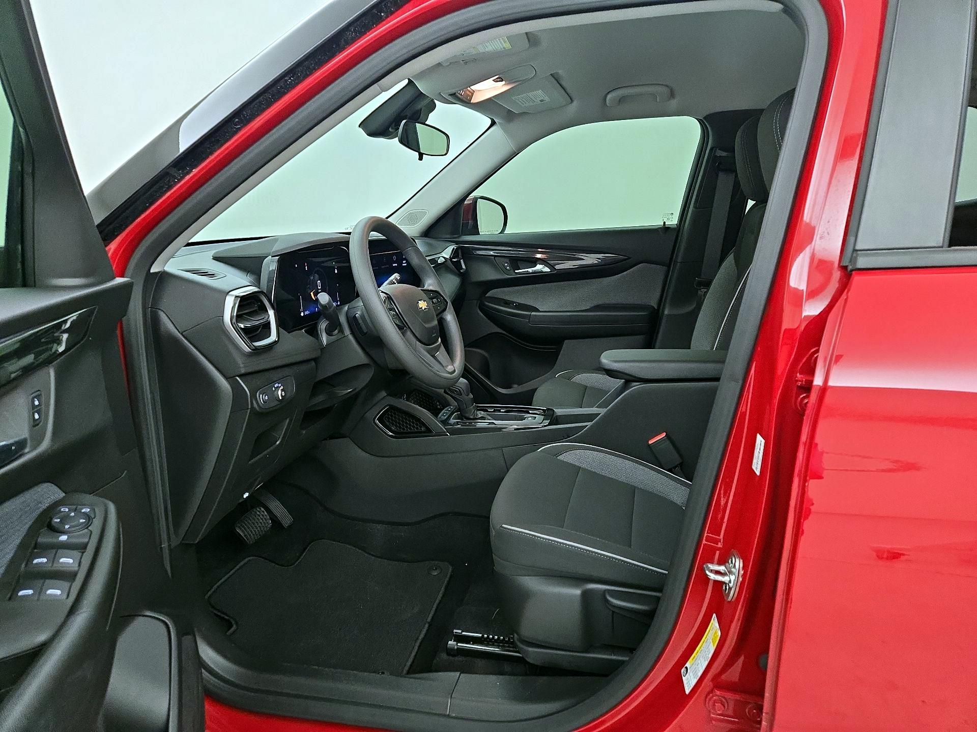 Thumbnail: 2026 Chevrolet TrailBlazer - 11