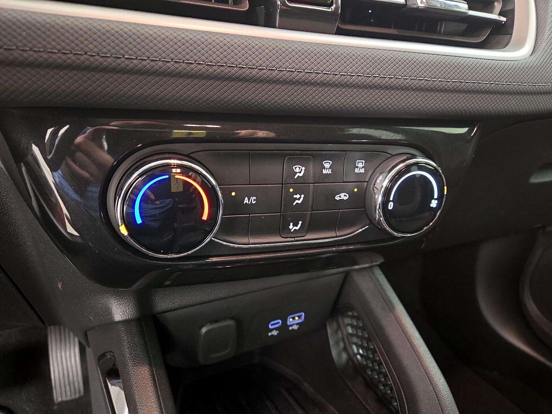Thumbnail: 2026 Chevrolet TrailBlazer - 16