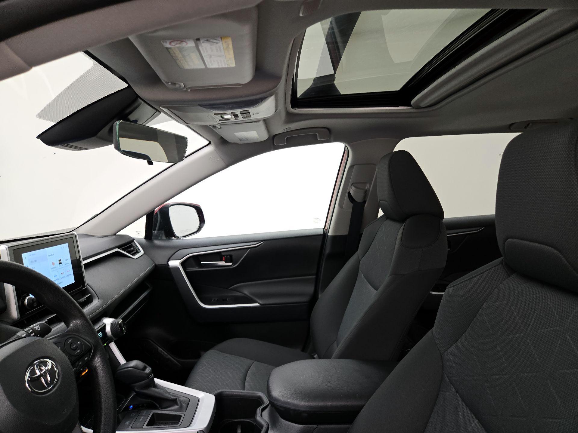 Thumbnail: 2025 Toyota RAV4 - 19
