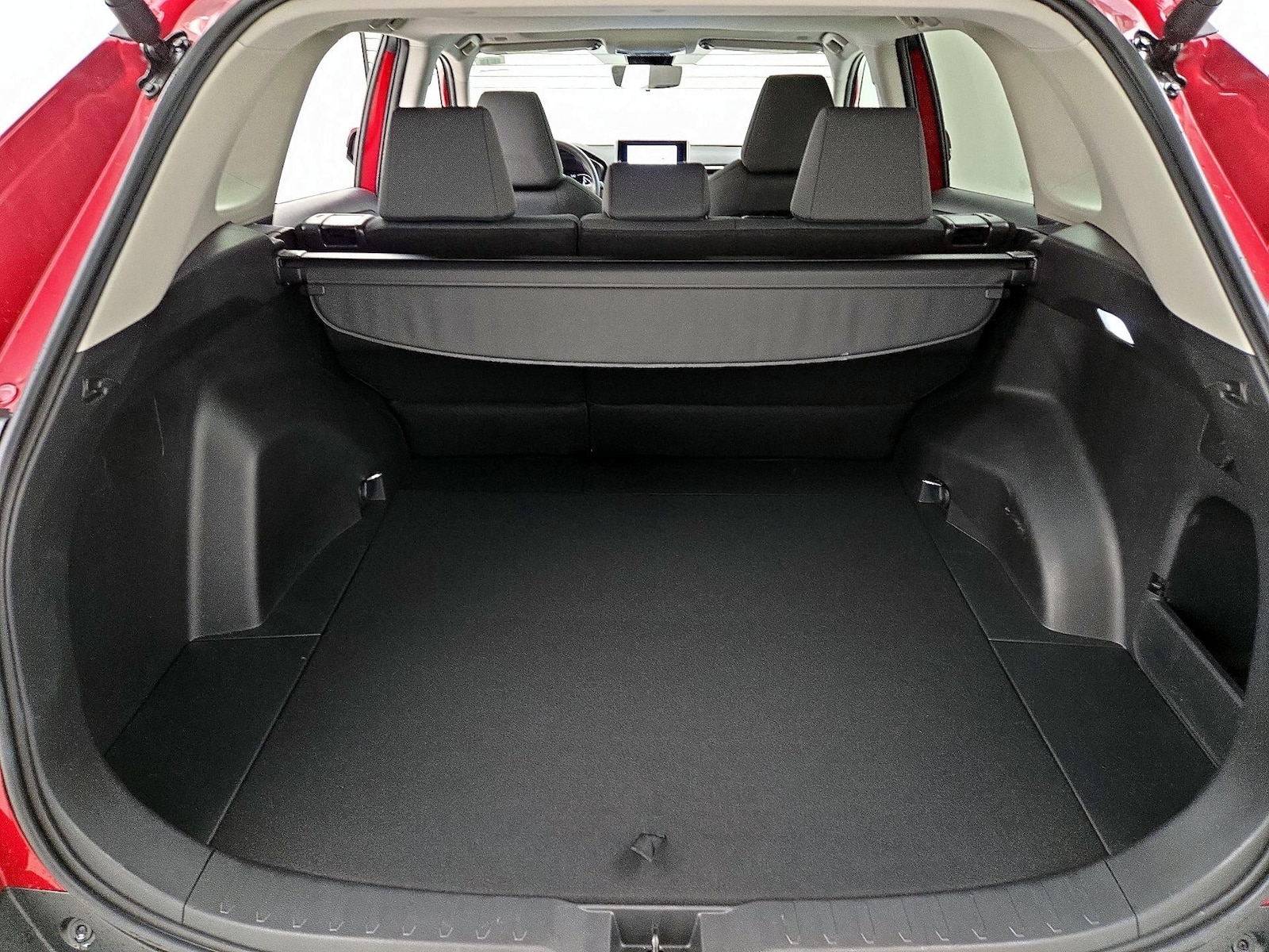 2025 Toyota RAV4 XLE - Photo 22