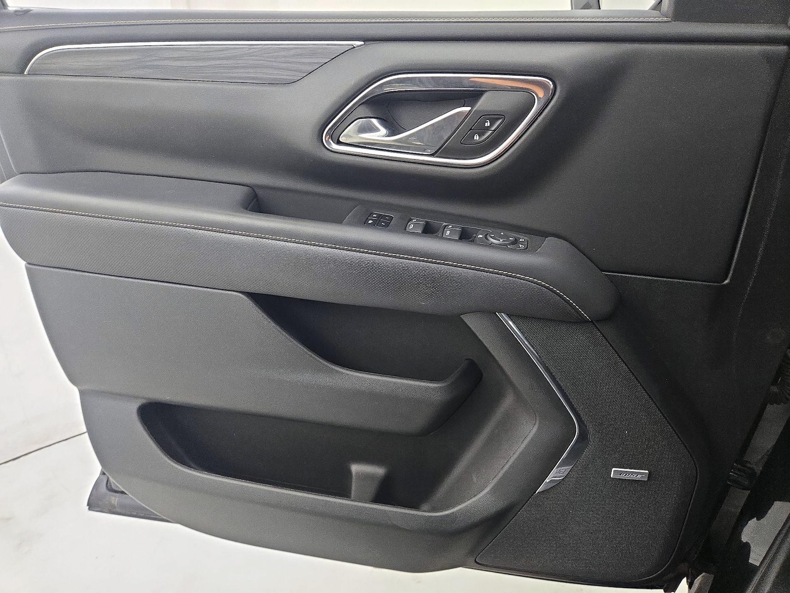 2023 GMC Yukon SLT - Photo 13