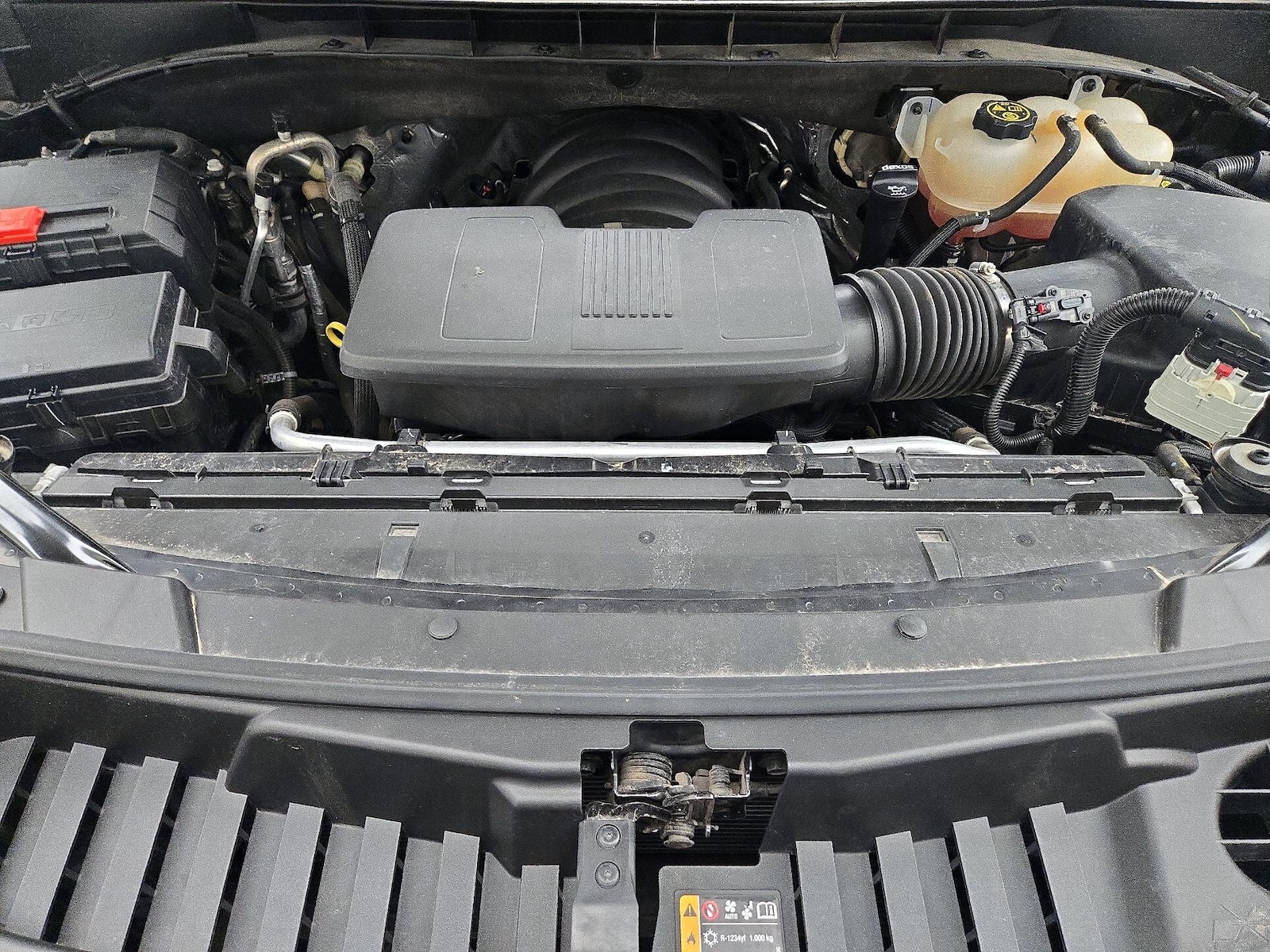 2023 GMC Yukon SLT - Photo 24