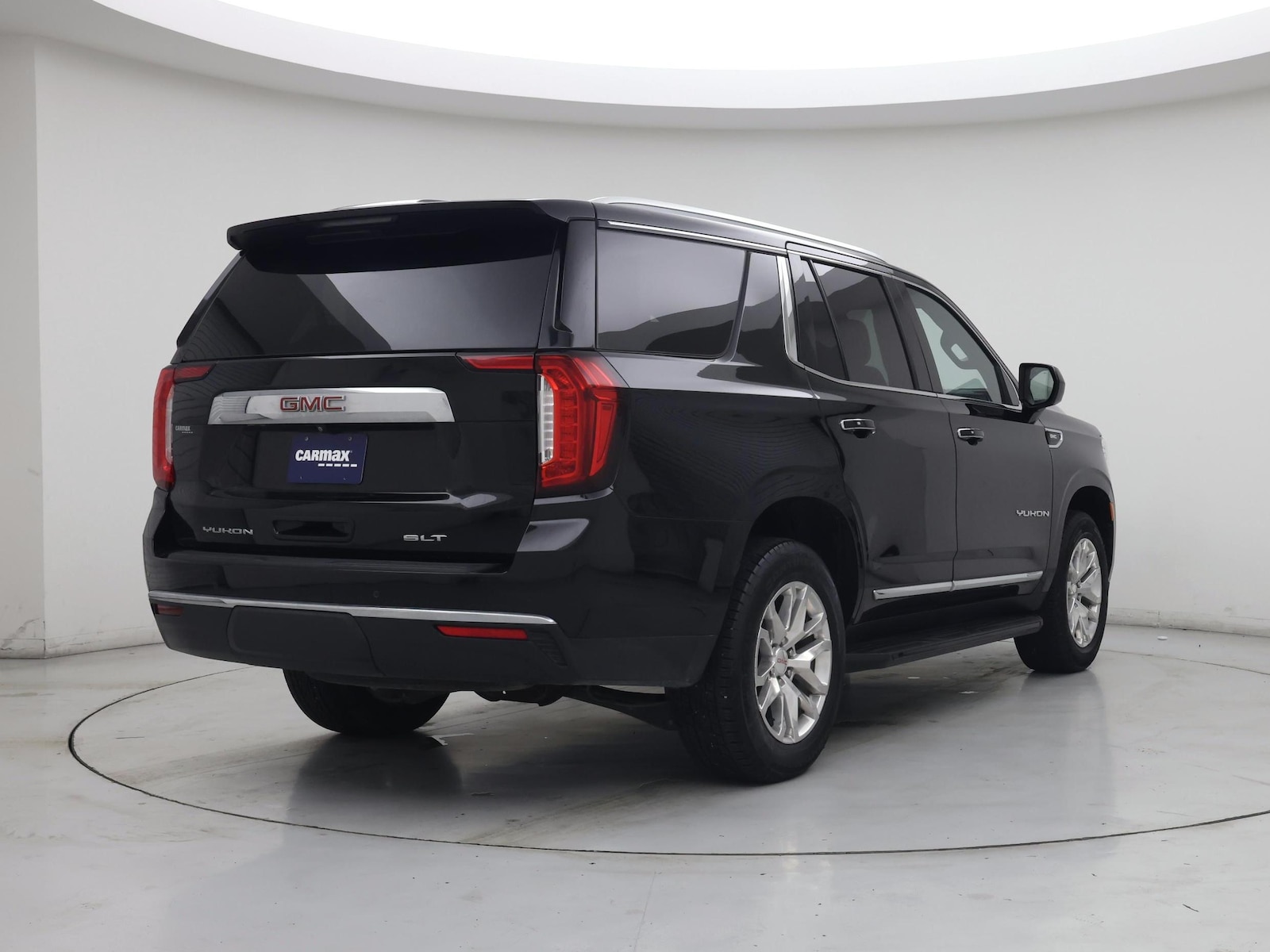 2023 GMC Yukon SLT - Photo 9