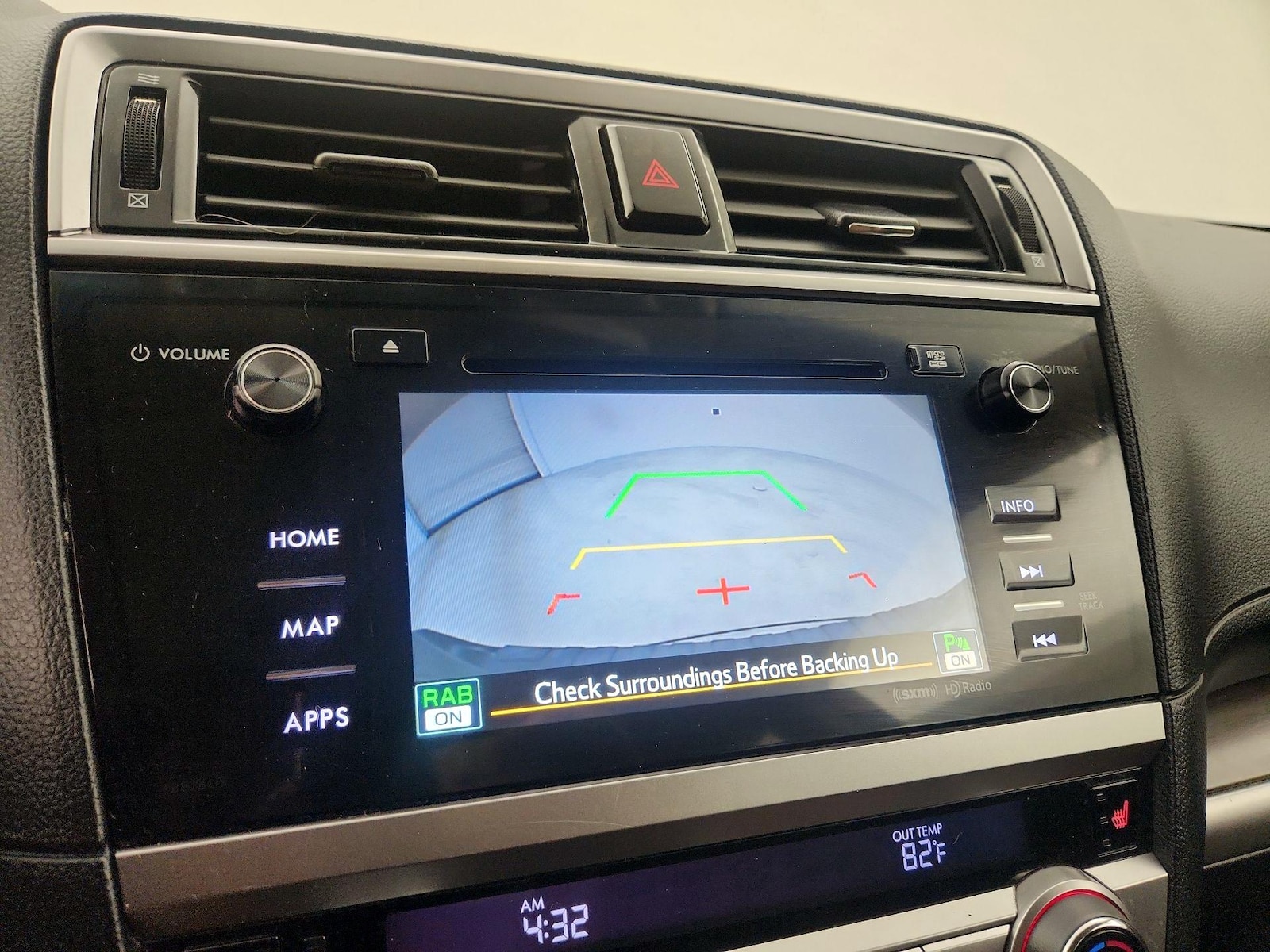 2017 Subaru Outback Touring - Photo 16