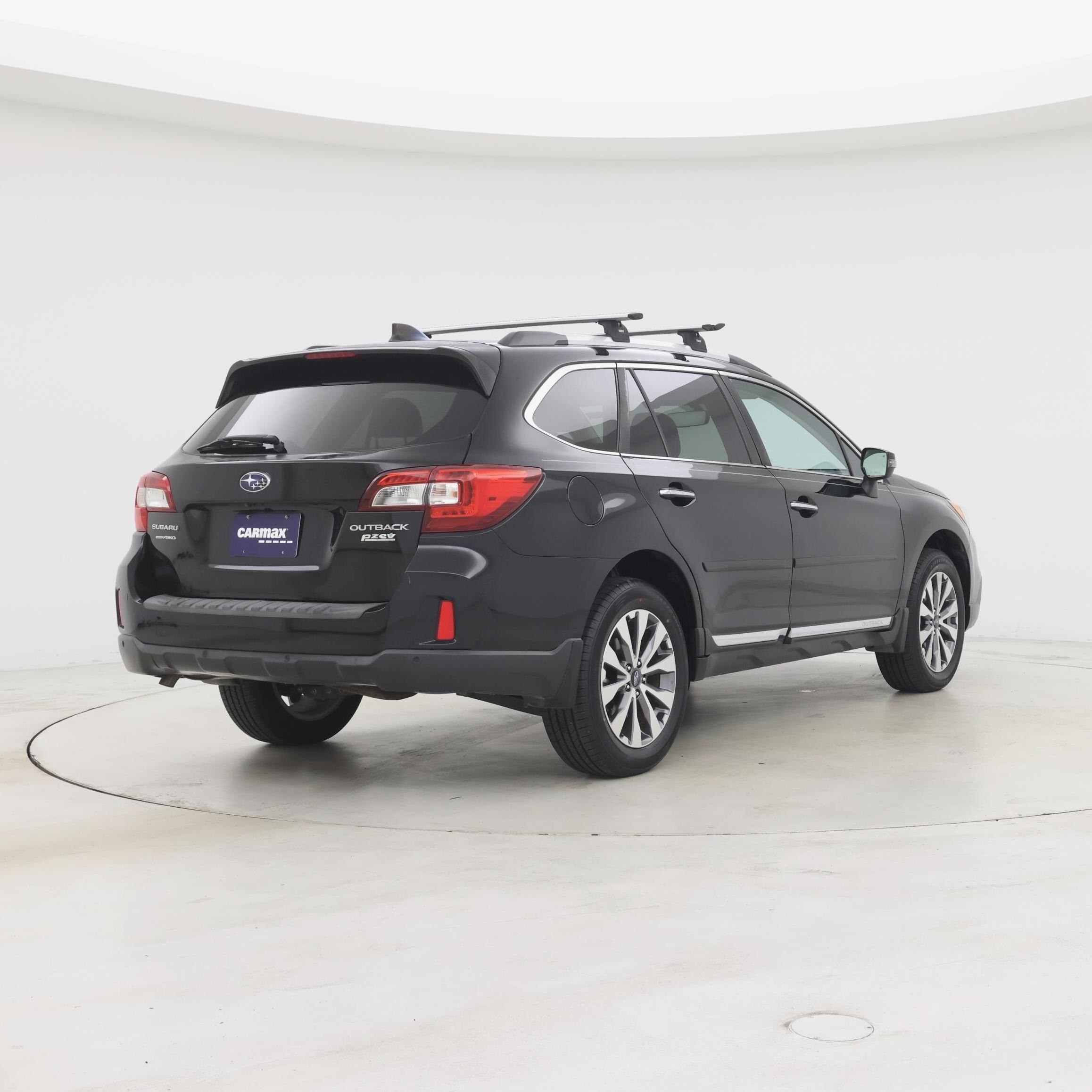 Thumbnail: 2017 Subaru Outback - 8