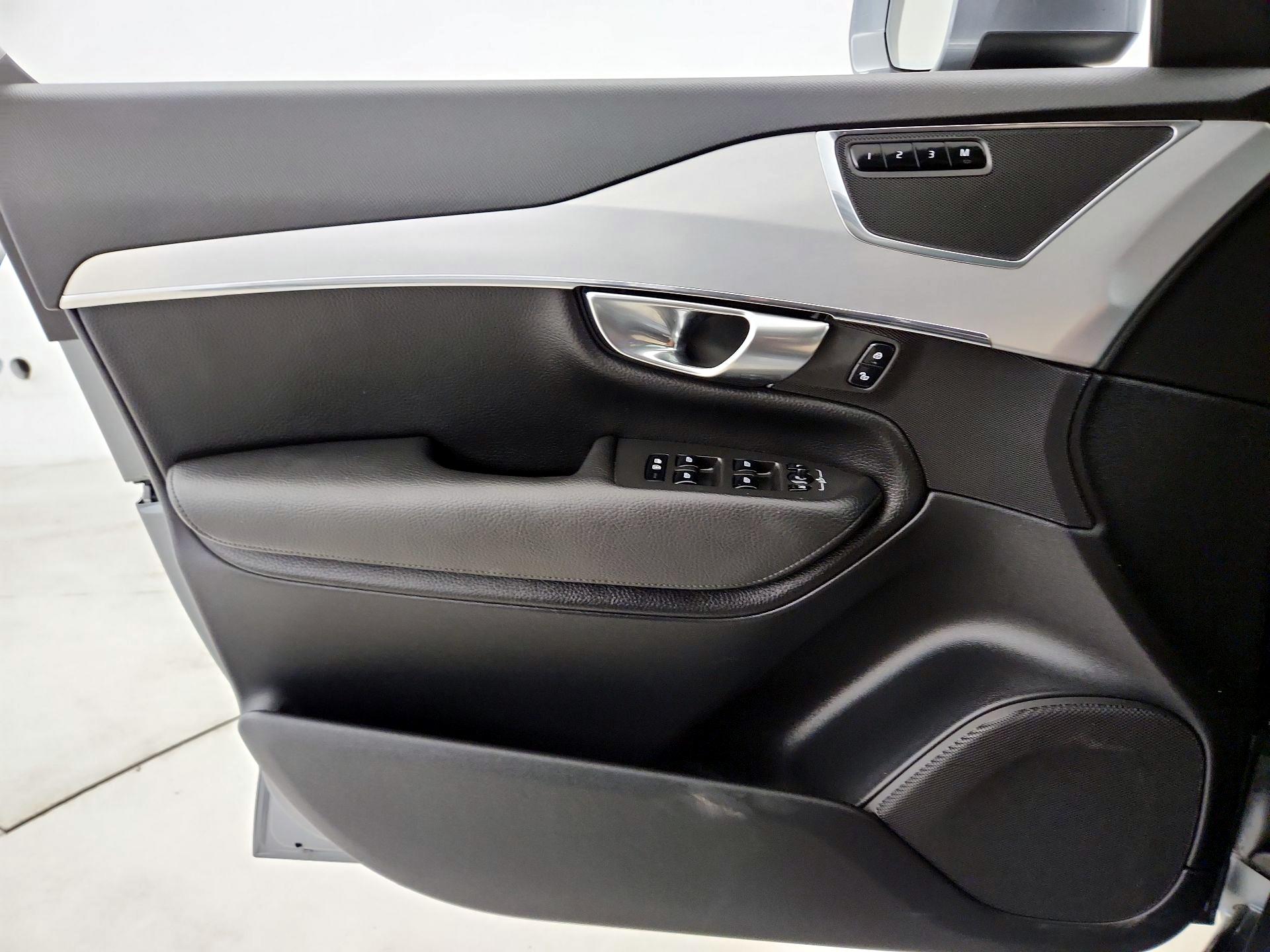 Thumbnail: 2018 Volvo XC90 - 12