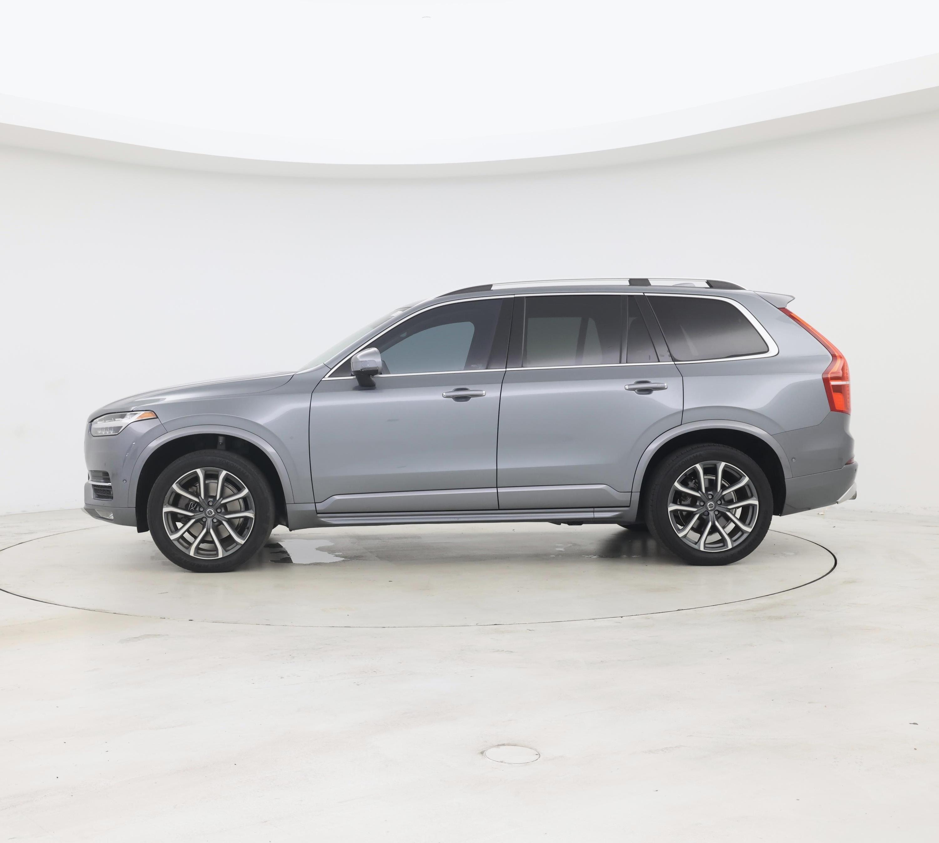 Thumbnail: 2018 Volvo XC90 - 3