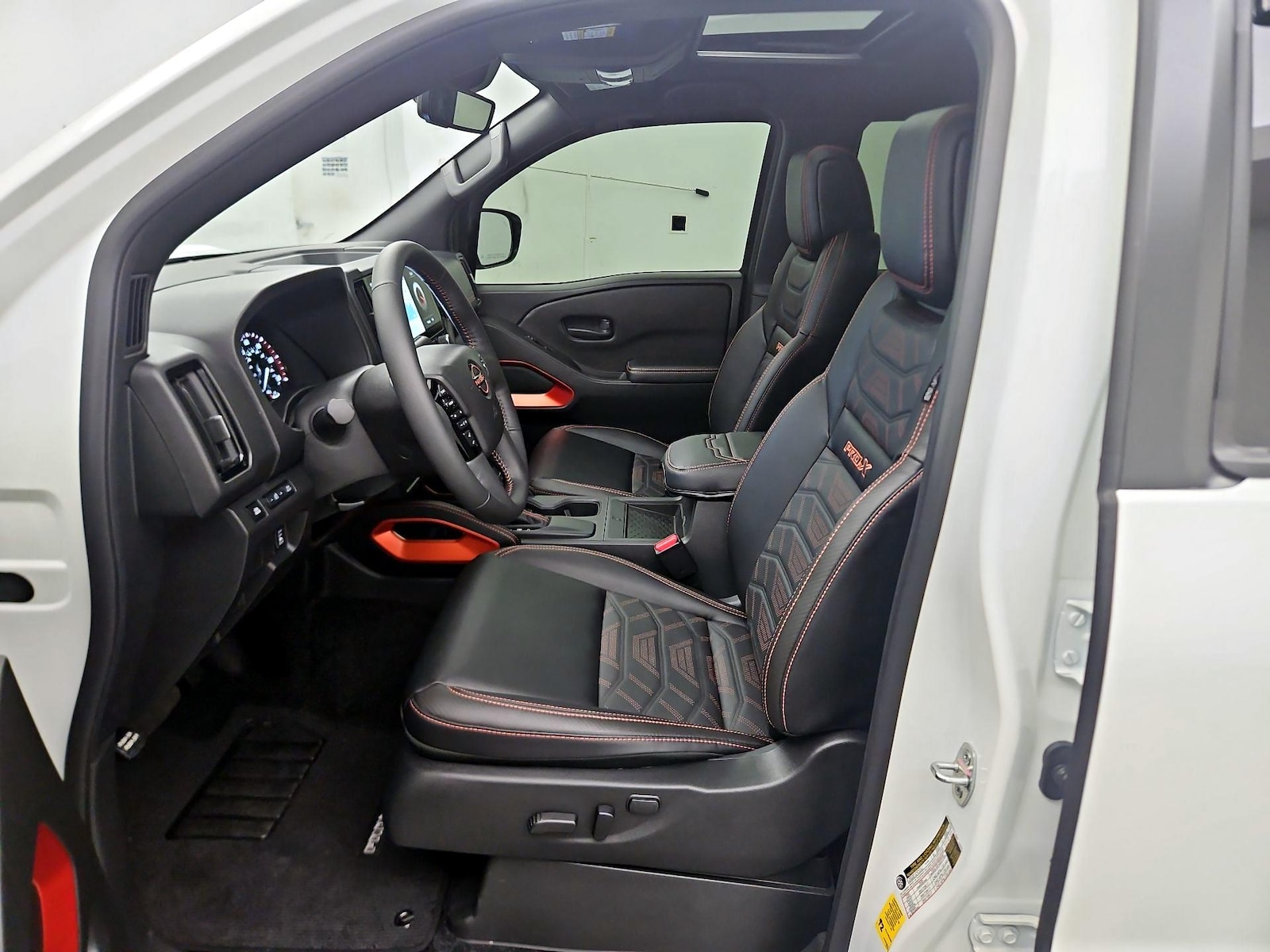 2026 Nissan Frontier PRO-X - Photo 10