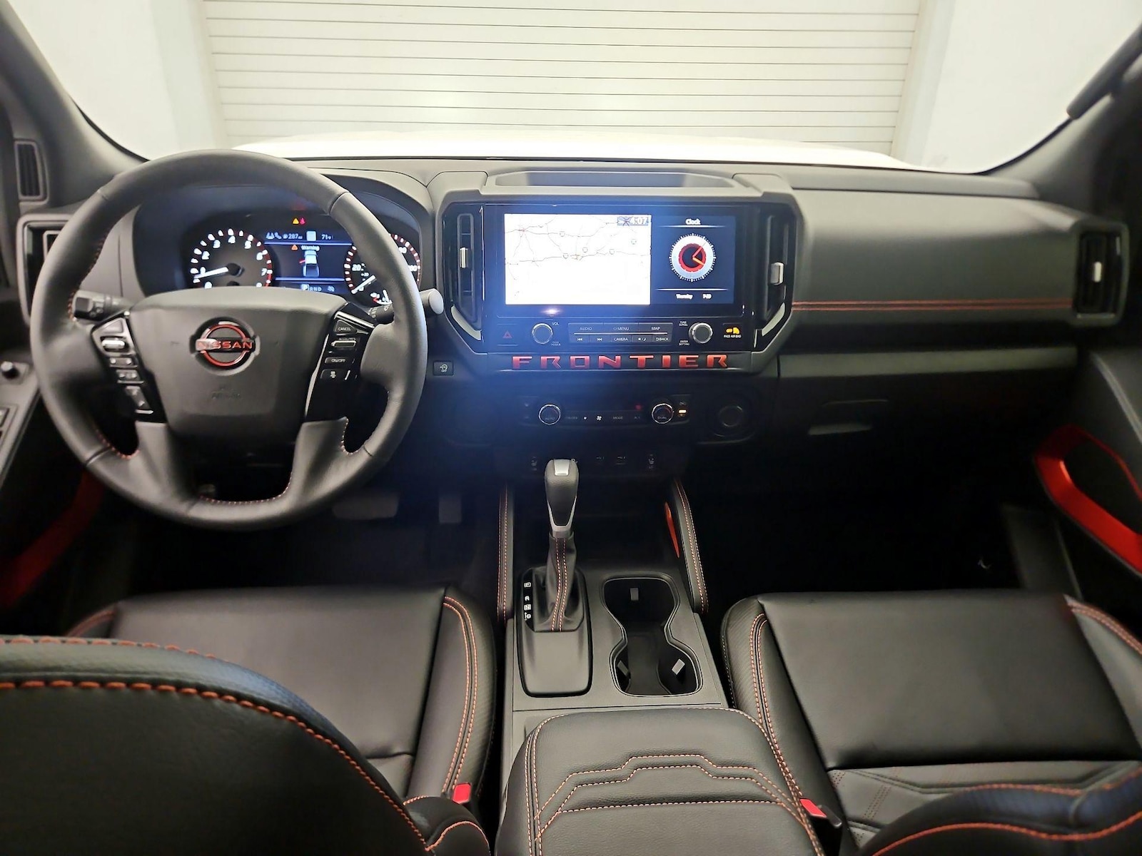 2026 Nissan Frontier PRO-X - Photo 8