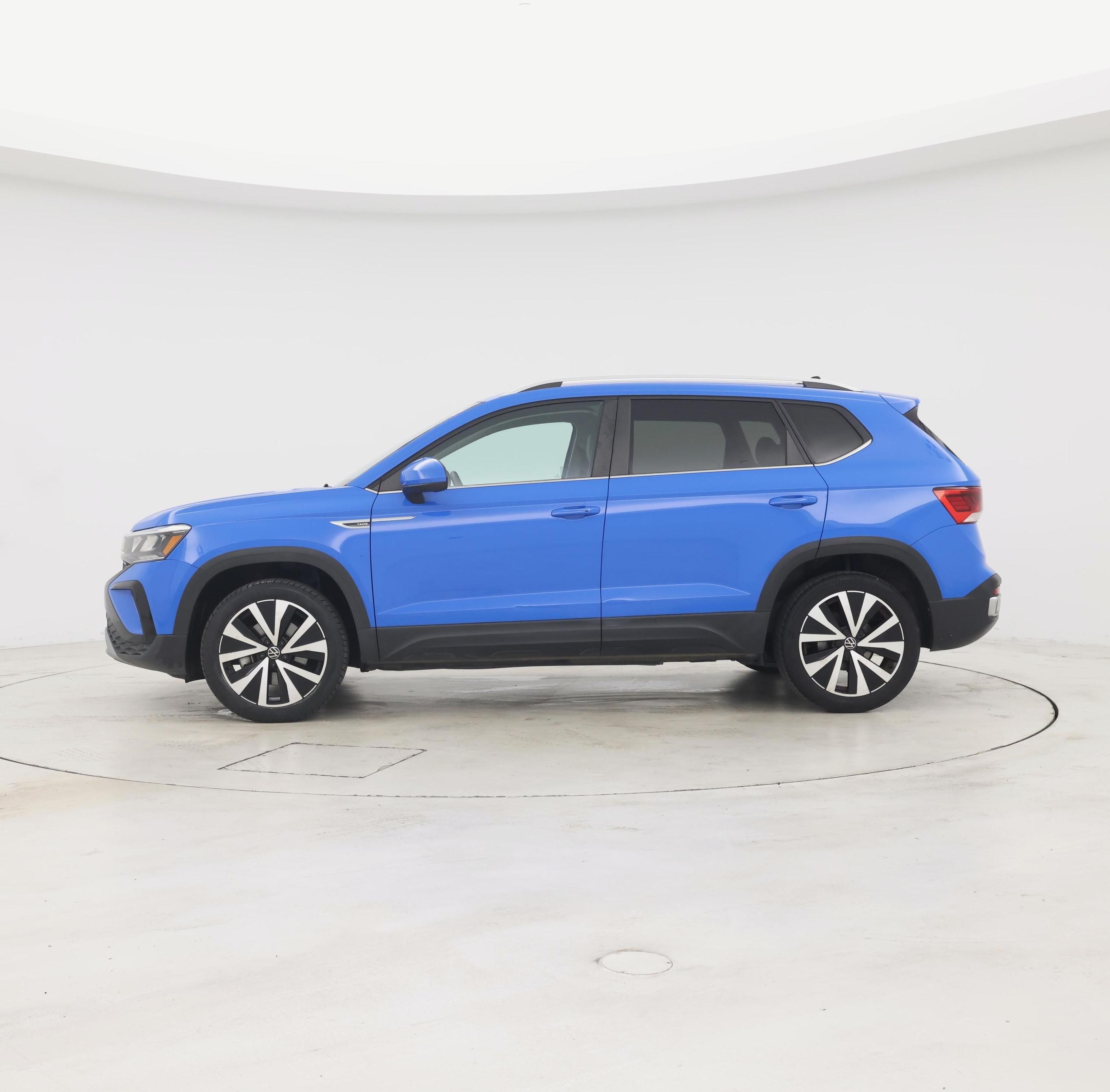 Thumbnail: 2023 Volkswagen Taos - 3
