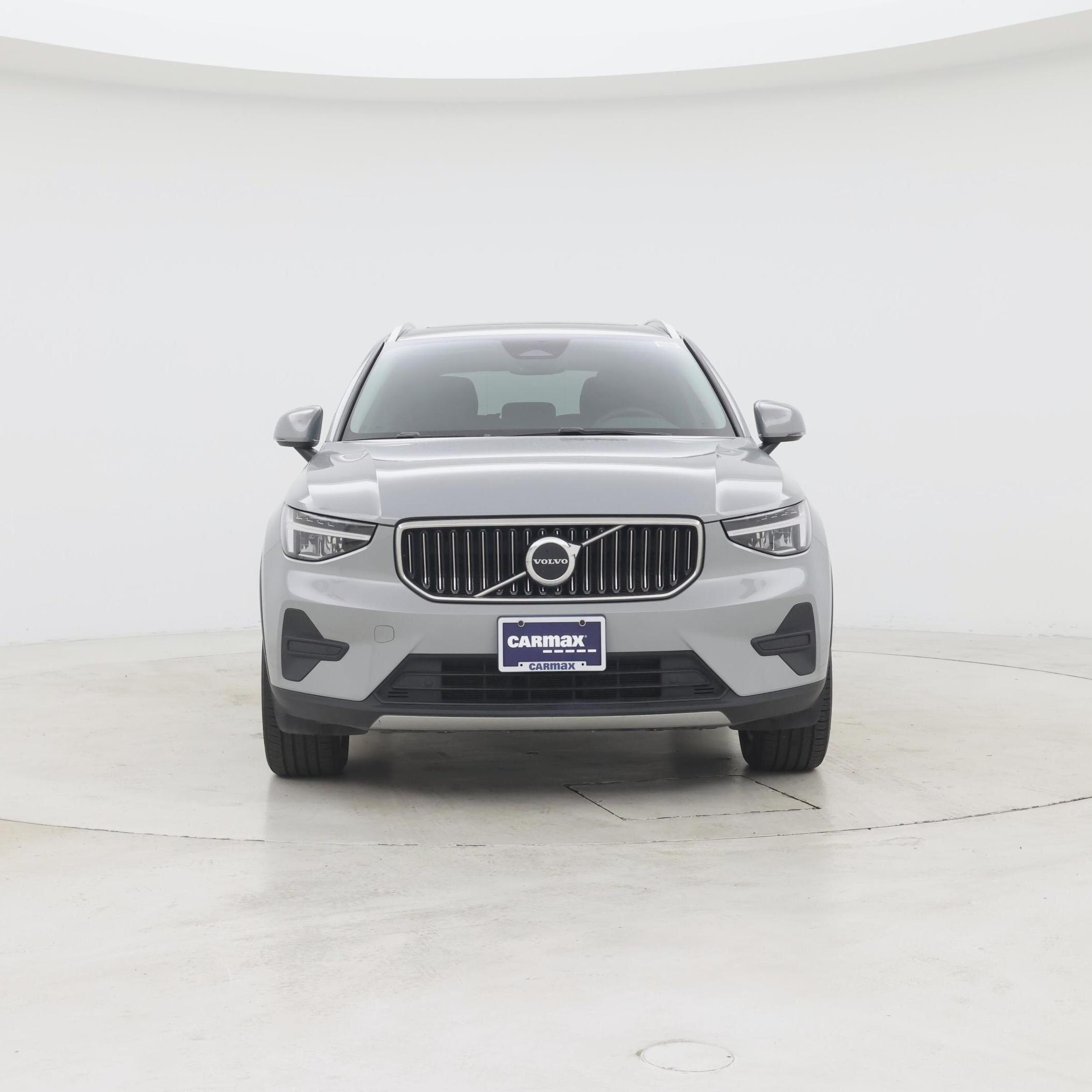 Thumbnail: 2025 Volvo XC40 - 5