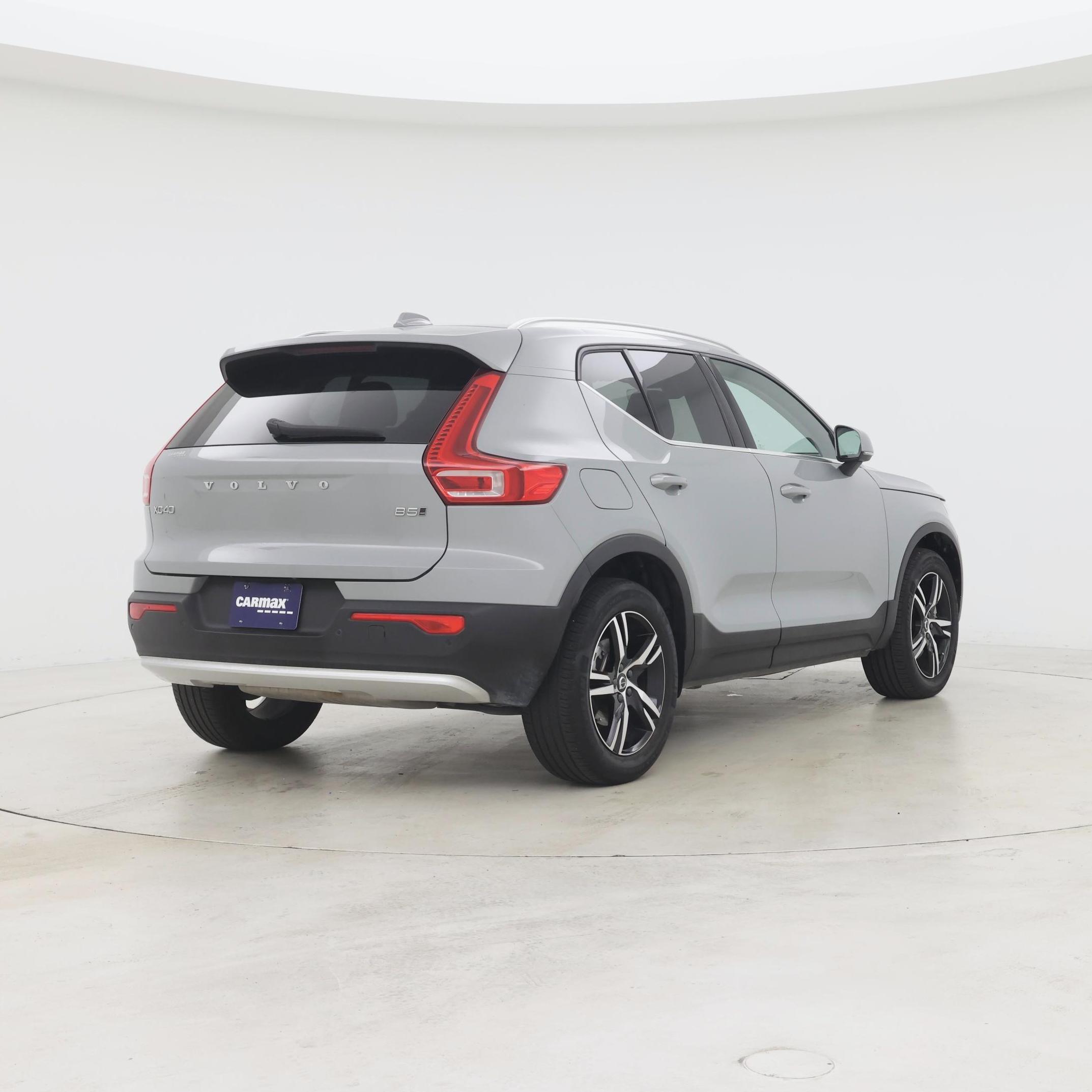 Thumbnail: 2025 Volvo XC40 - 8