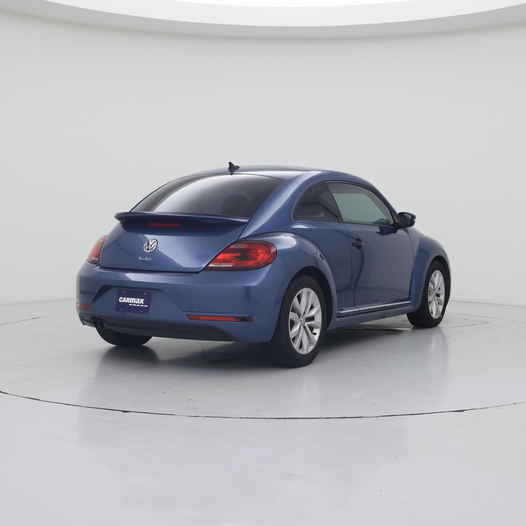 Thumbnail: 2017 Volkswagen Beetle - 8