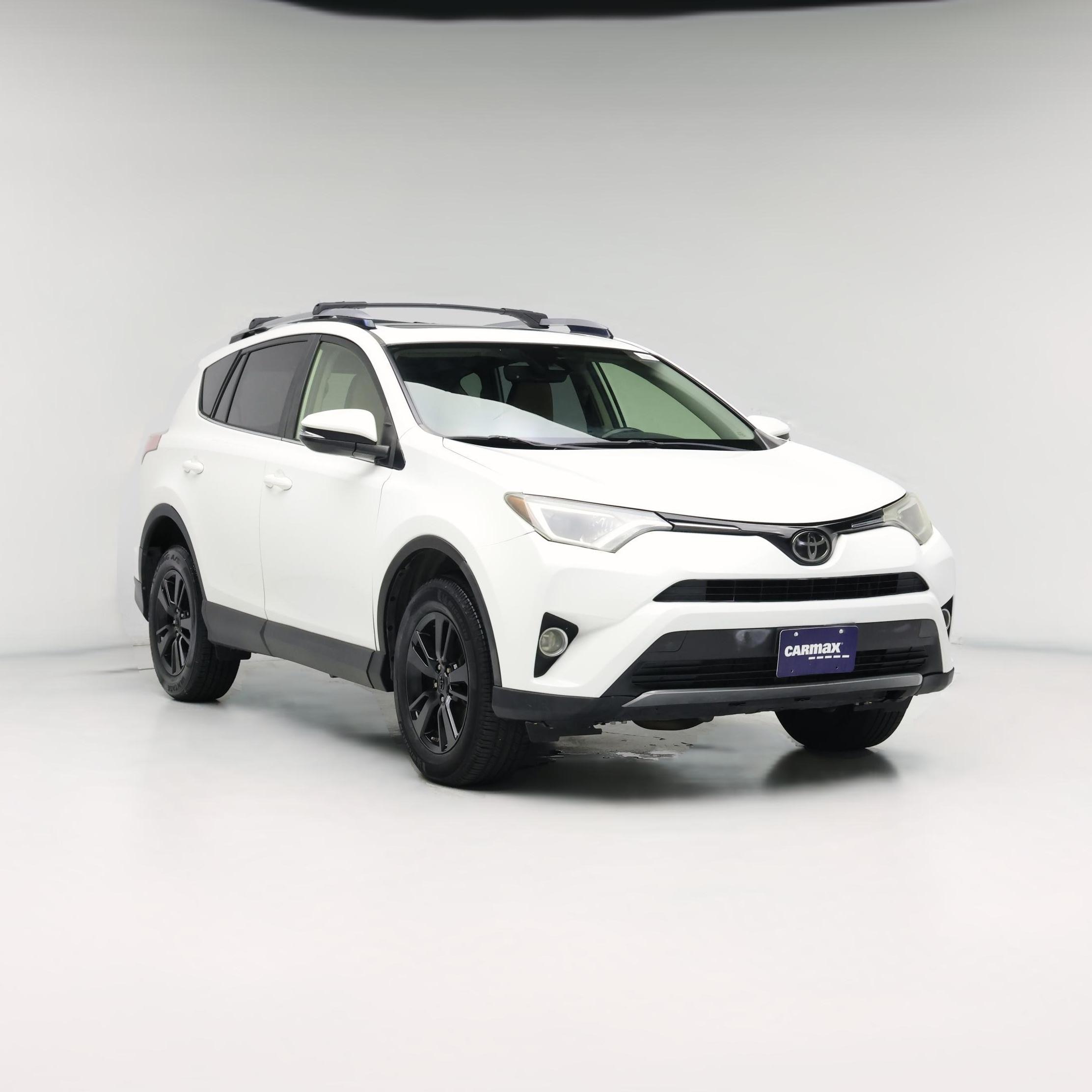 Thumbnail: 2017 Toyota RAV4 - 1