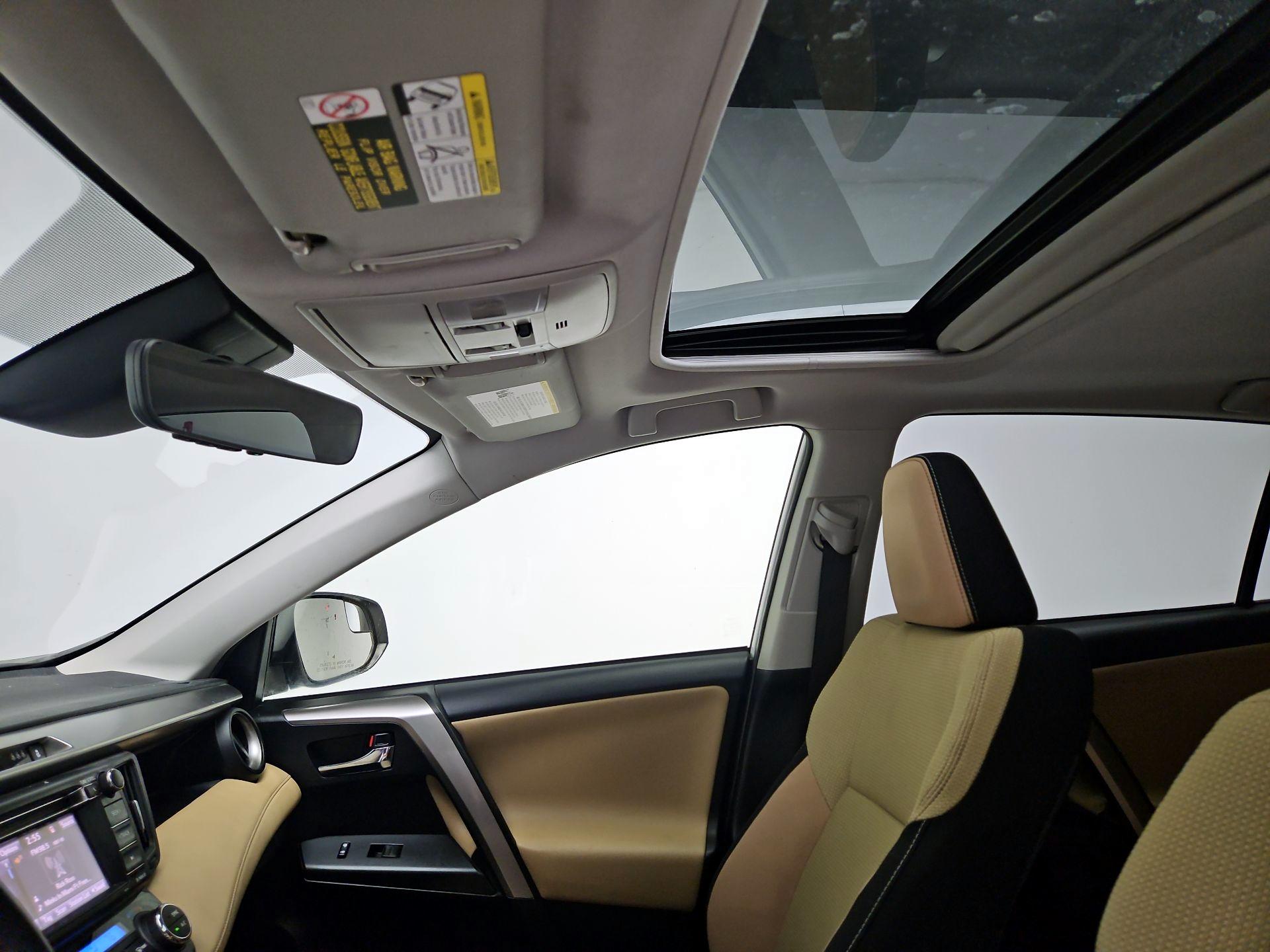 Thumbnail: 2017 Toyota RAV4 - 19