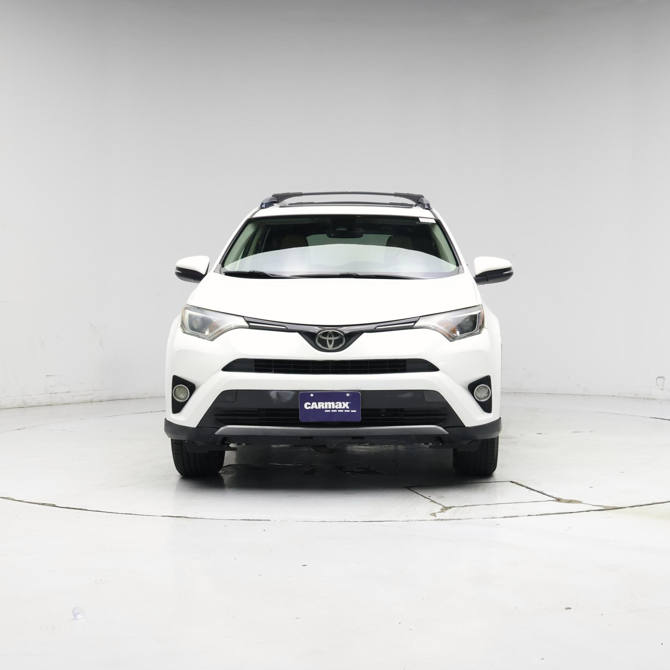 Thumbnail: 2017 Toyota RAV4 - 5