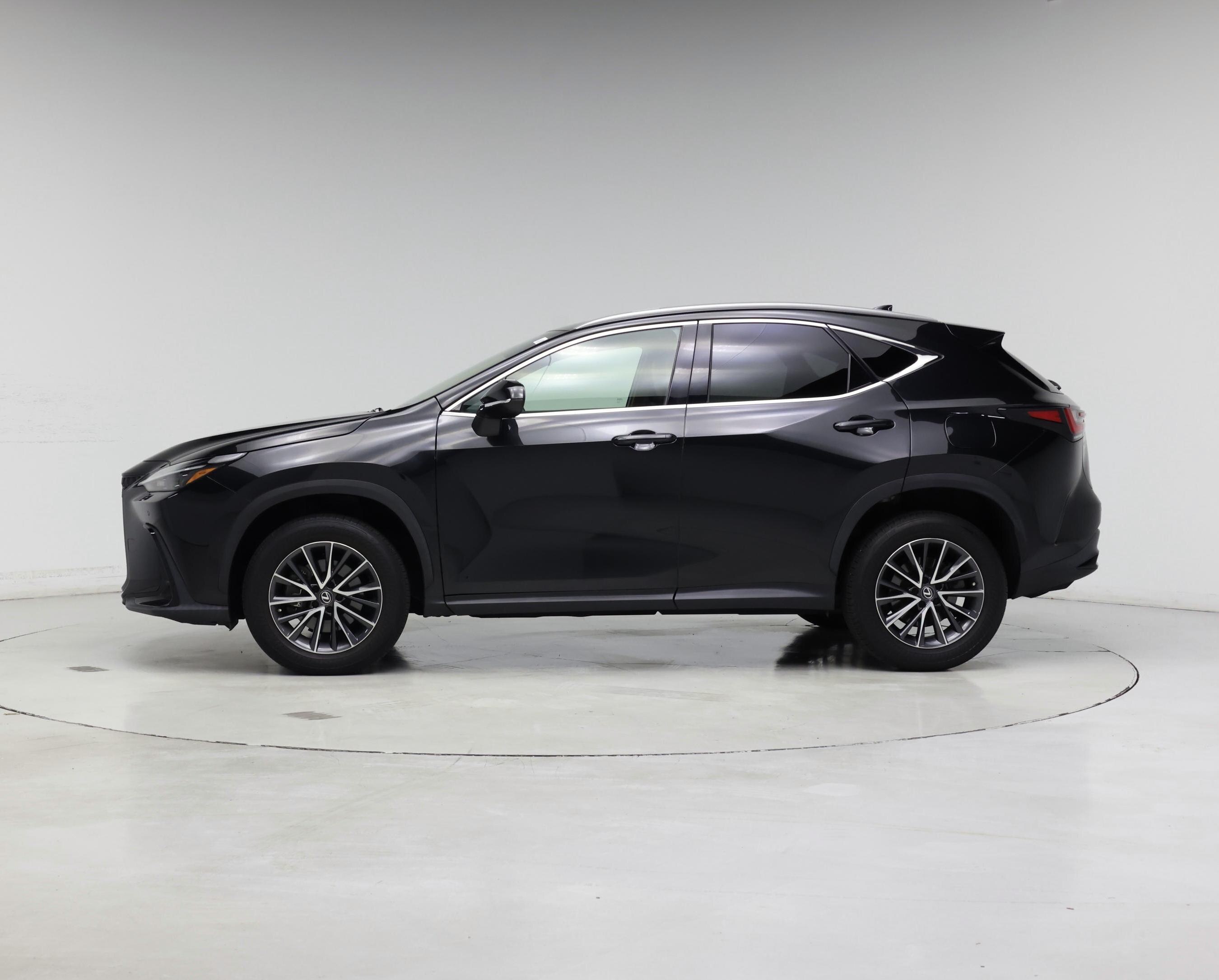 Thumbnail: 2022 Lexus NX - 3