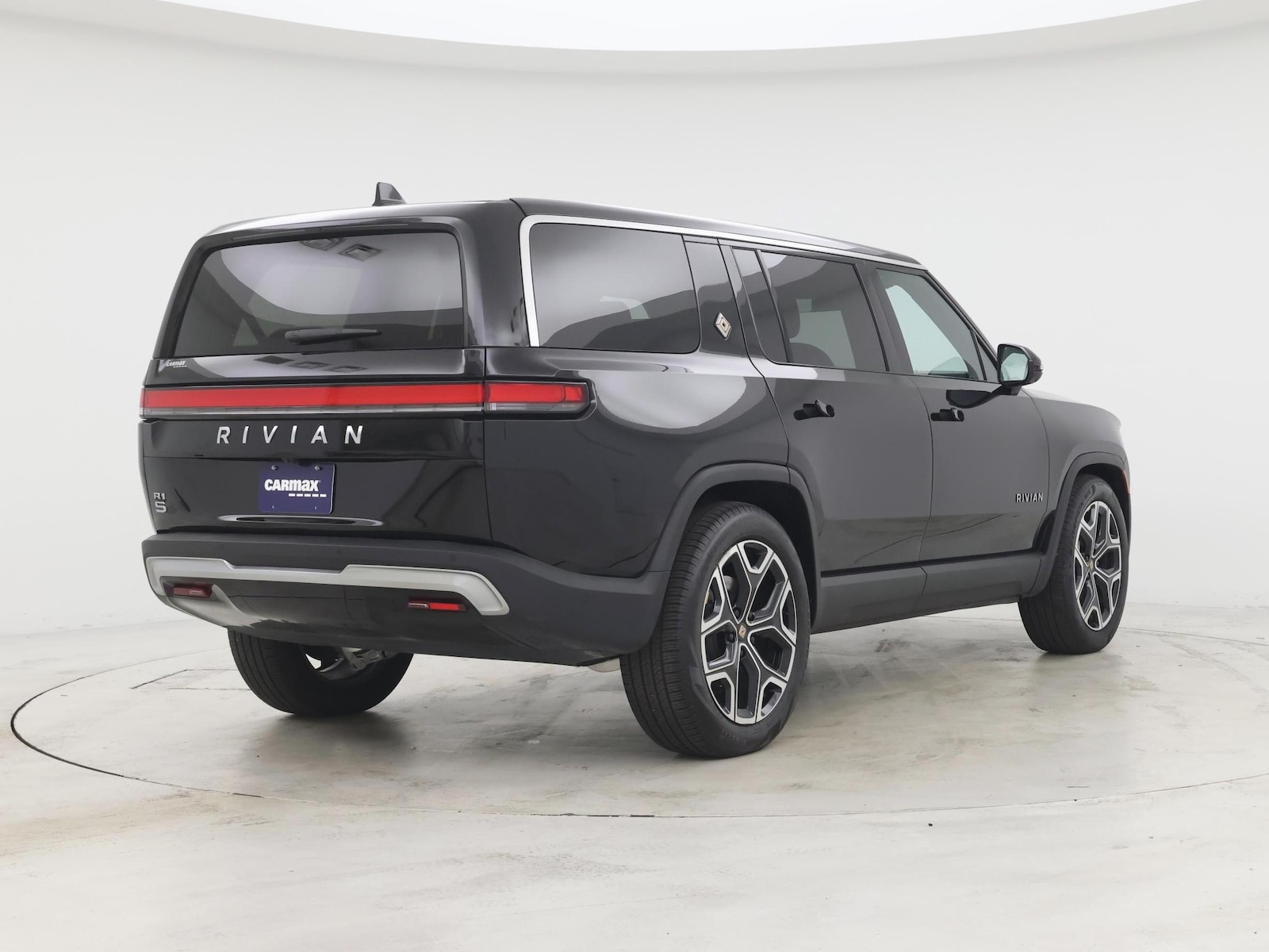 2025 Rivian R1S Adventure - Photo 9