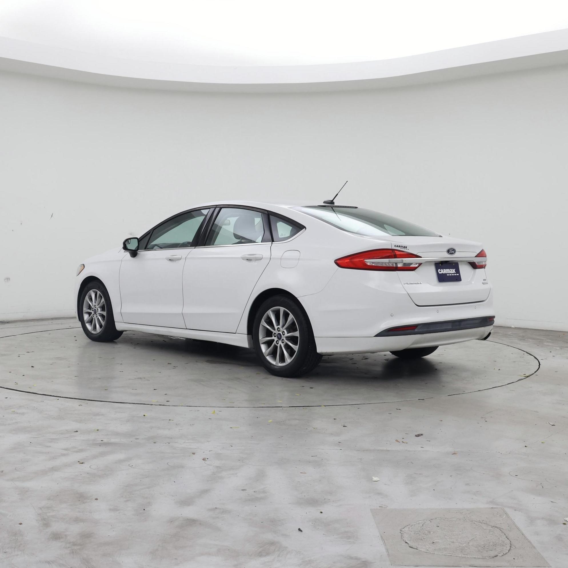 Thumbnail: 2017 Ford Fusion - 2