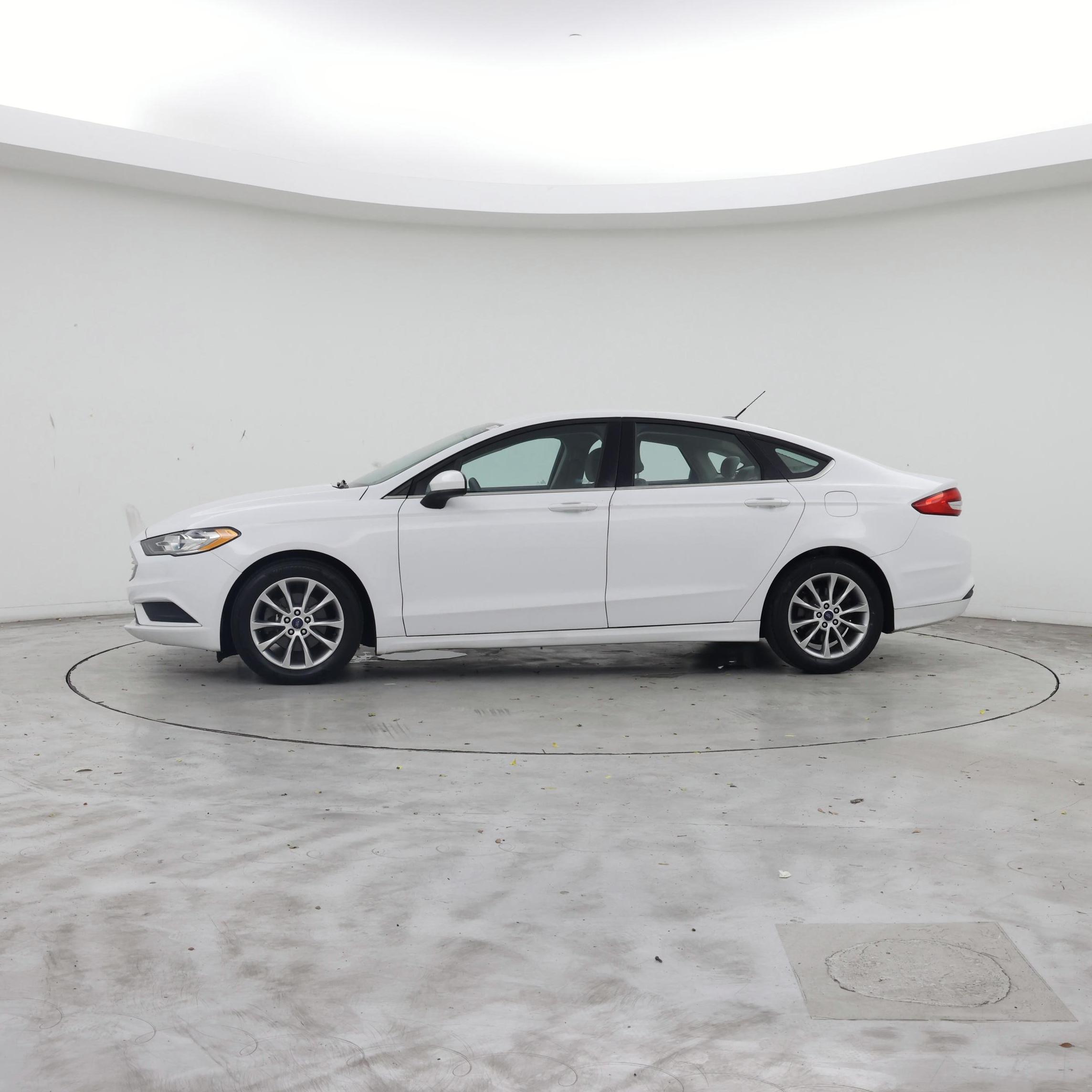 Thumbnail: 2017 Ford Fusion - 3