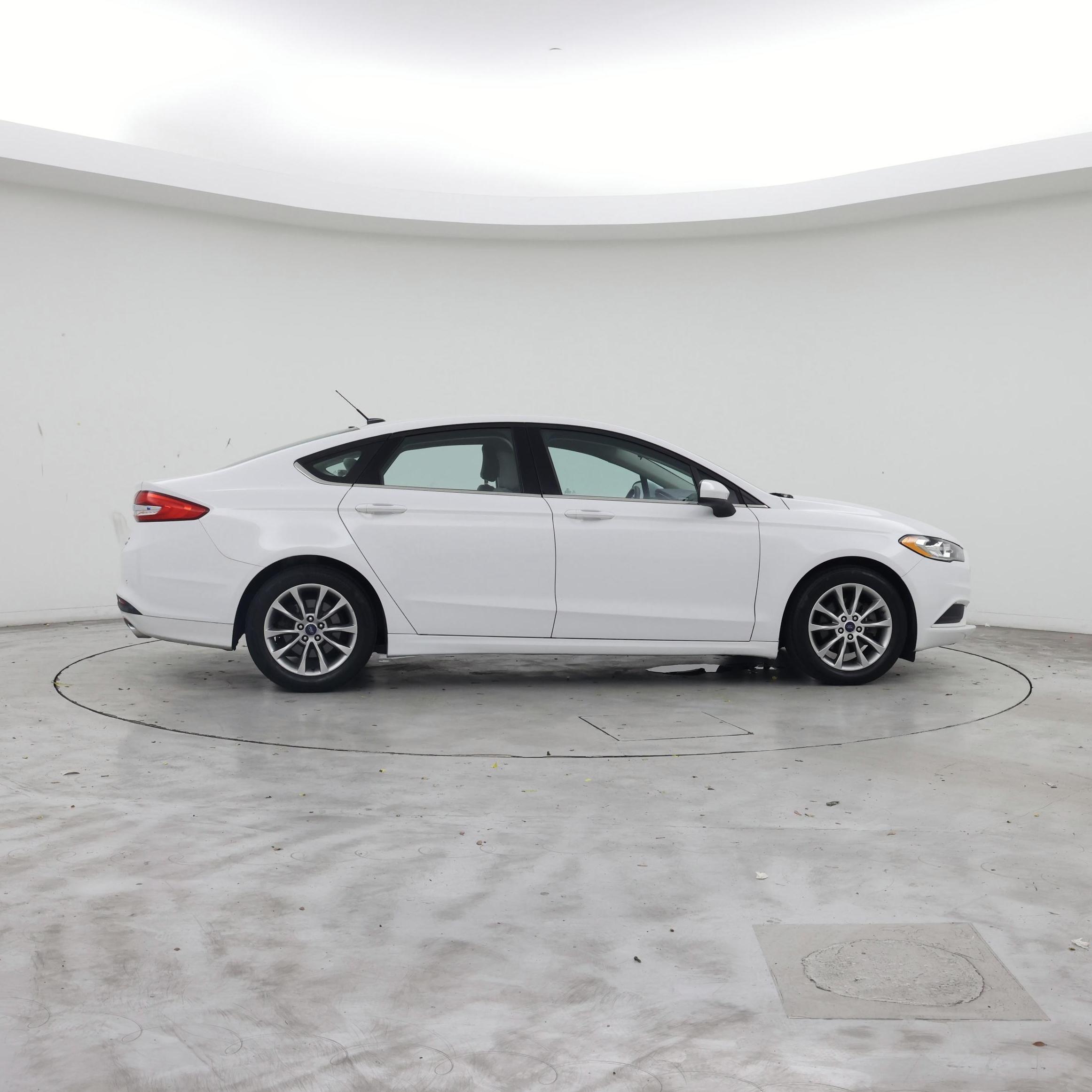 Thumbnail: 2017 Ford Fusion - 7