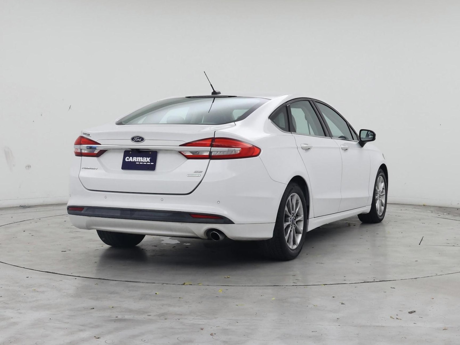 2017 Ford Fusion SE - Photo 9