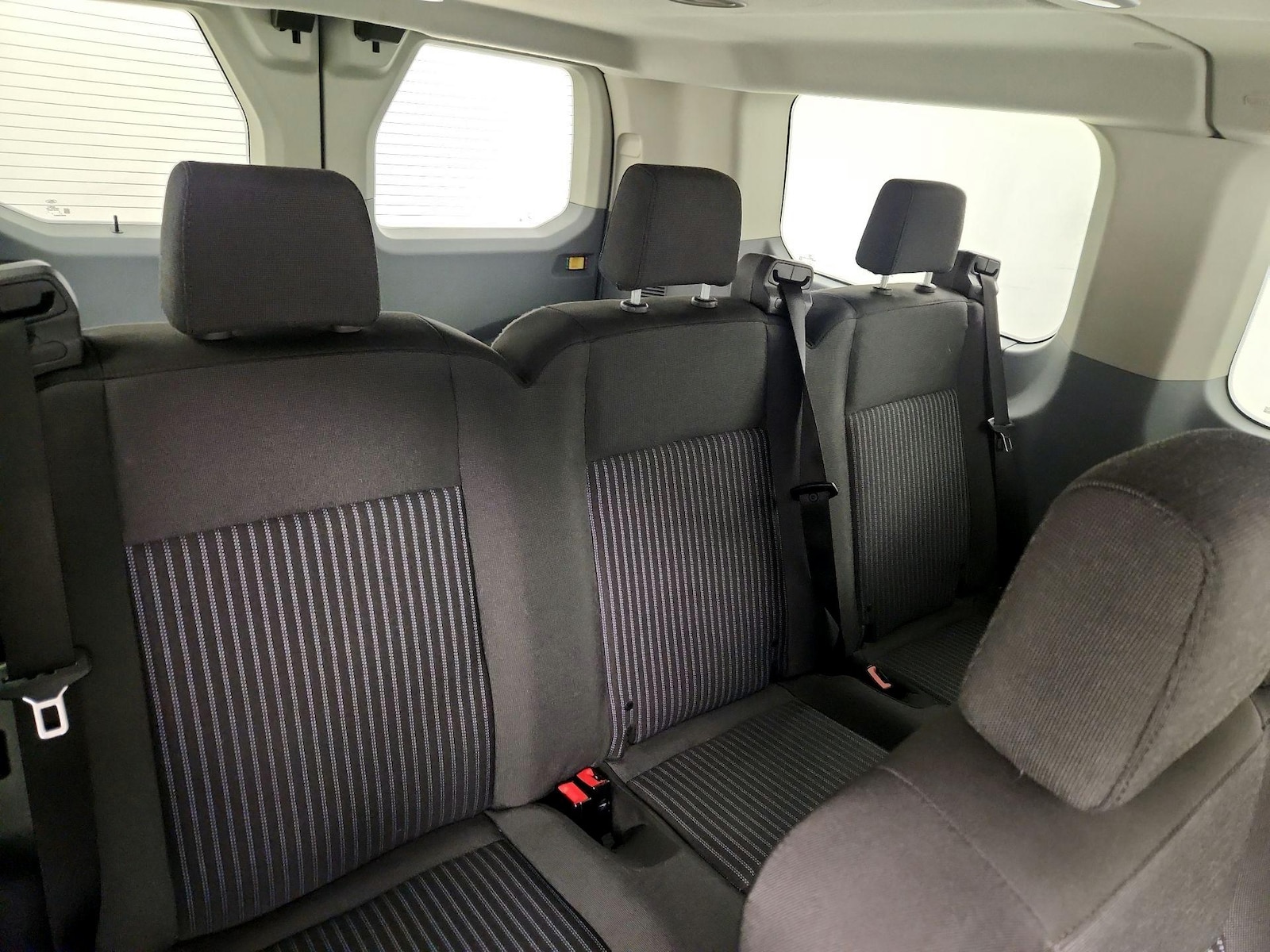 2018 Ford Transit Wagon XL - Photo 21