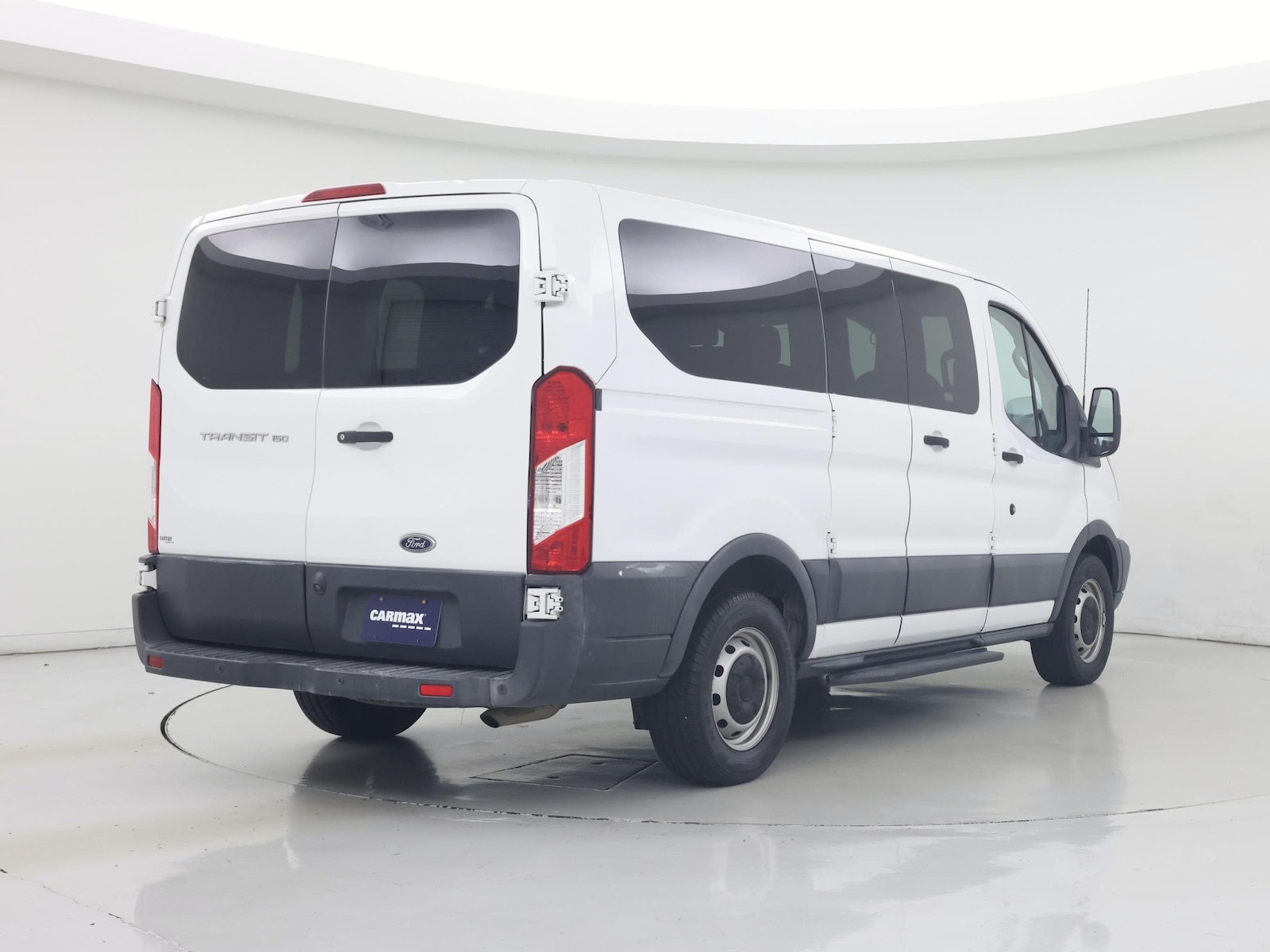 2018 Ford Transit Wagon XL - Photo 9