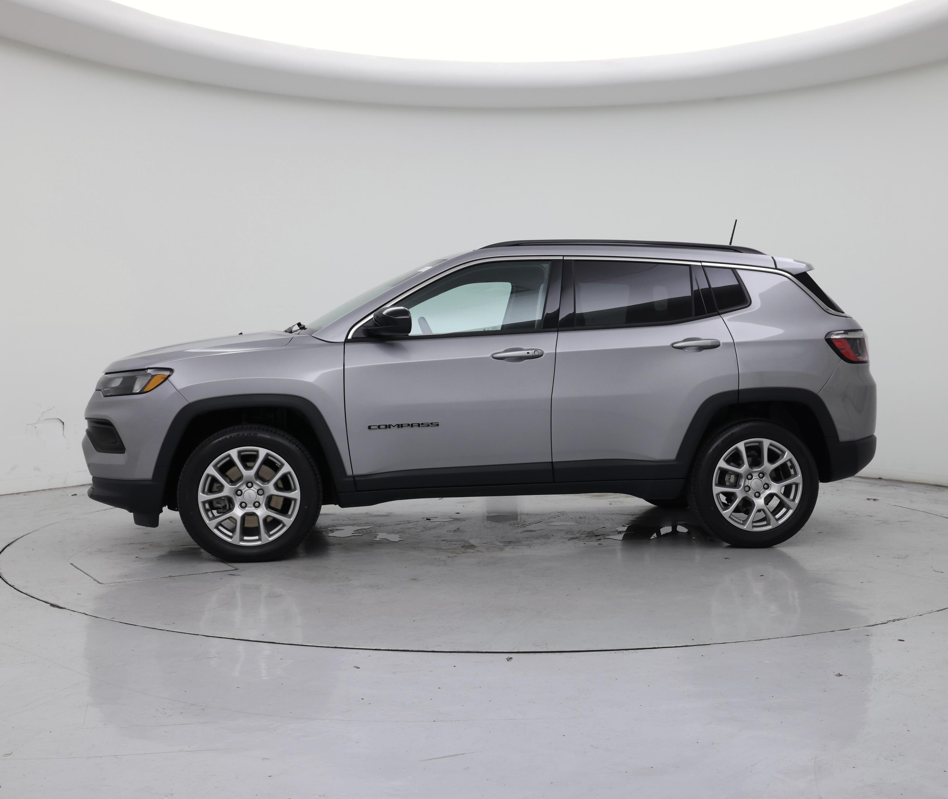 Thumbnail: 2023 Jeep Compass - 3