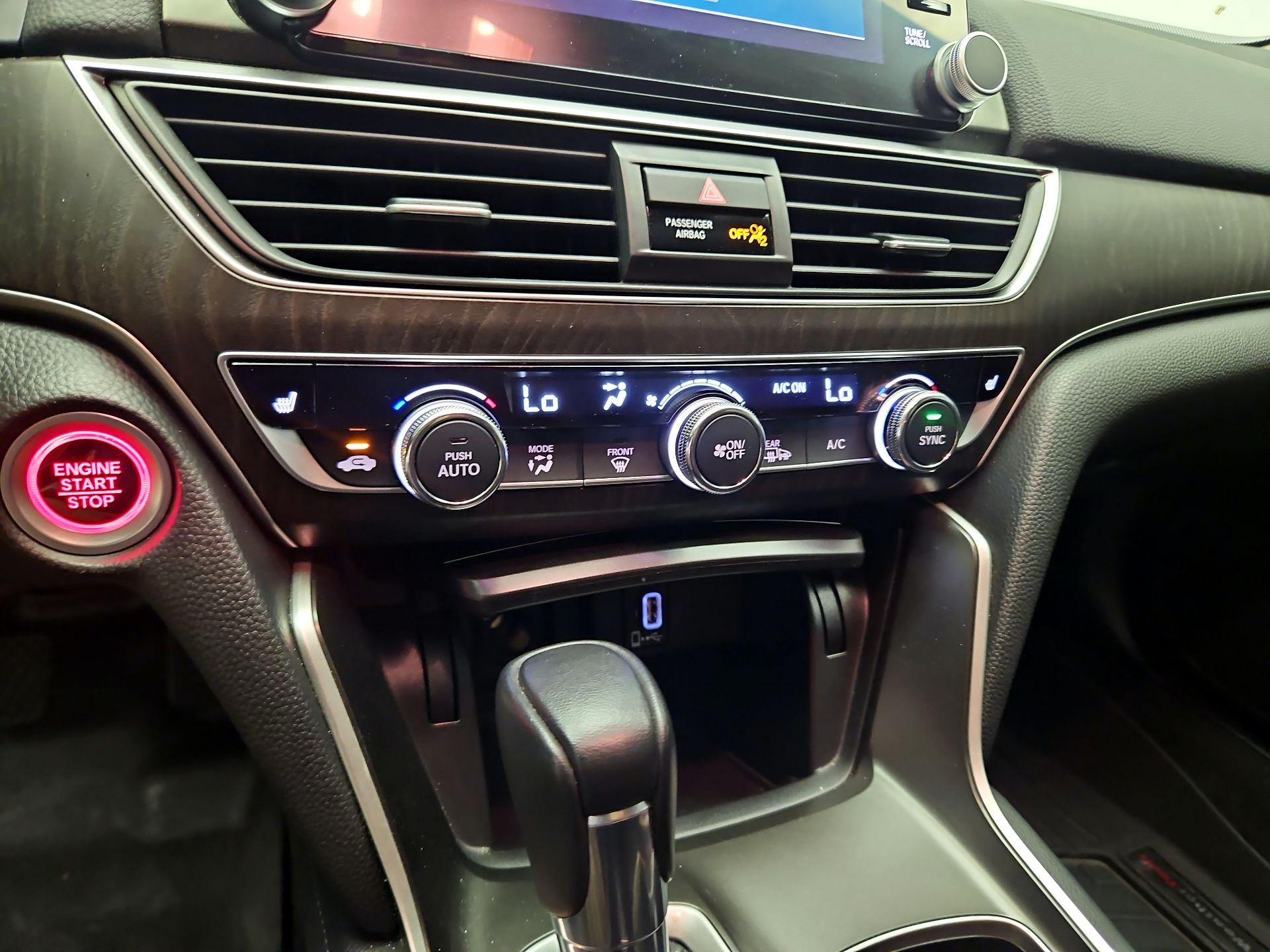 Thumbnail: 2018 Honda Accord - 16