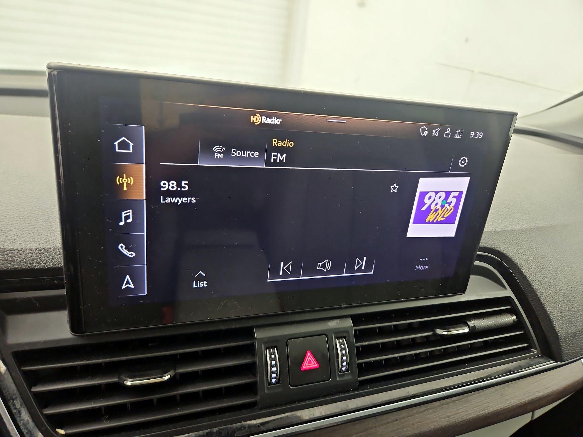 Thumbnail: 2021 Audi Q5 - 15