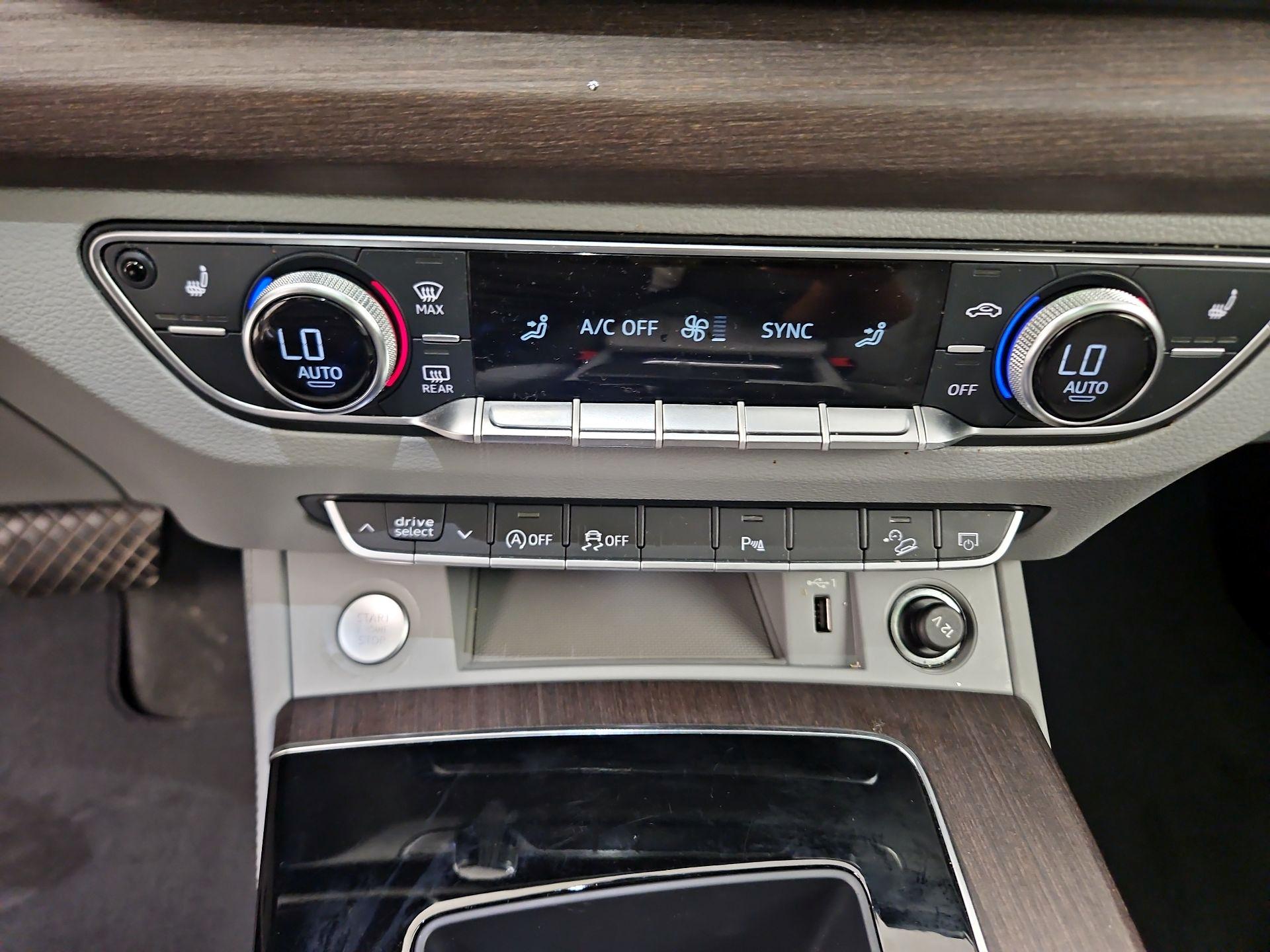 Thumbnail: 2021 Audi Q5 - 16