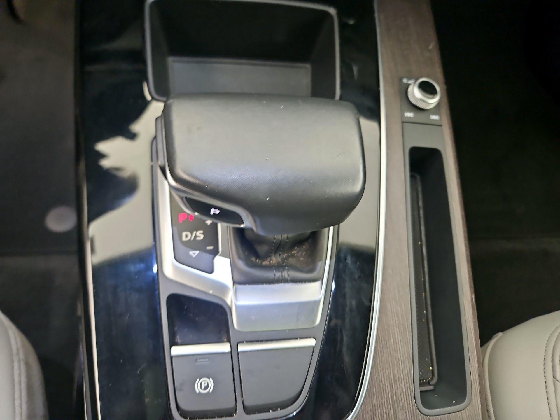 Thumbnail: 2021 Audi Q5 - 17
