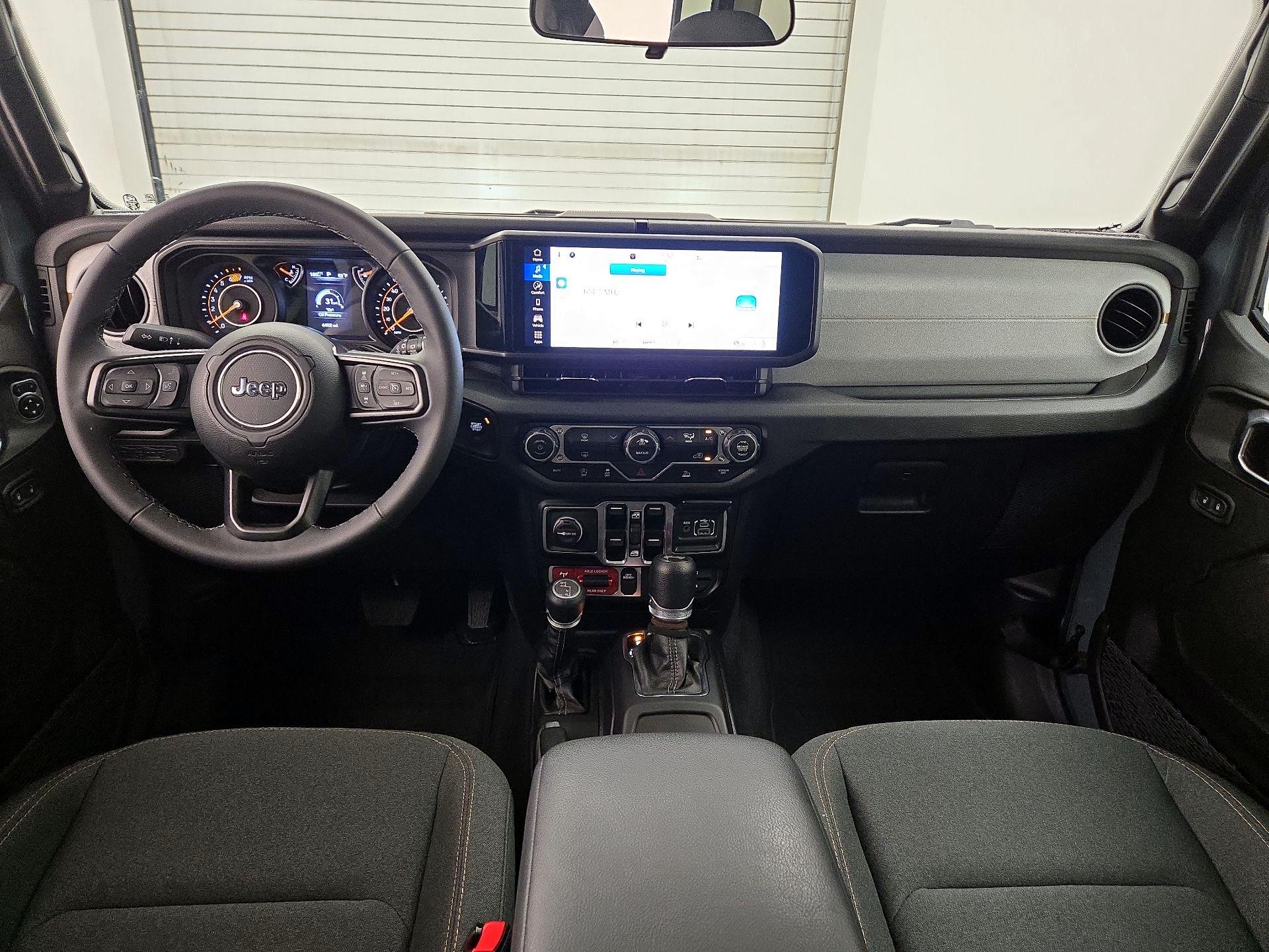 Thumbnail: 2025 Jeep Wrangler - 9
