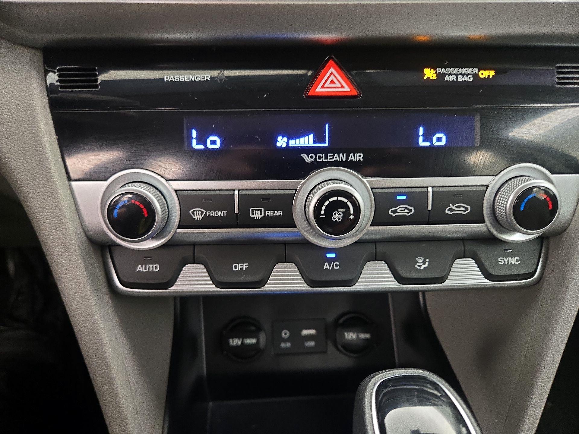 Thumbnail: 2020 Hyundai Elantra - 16